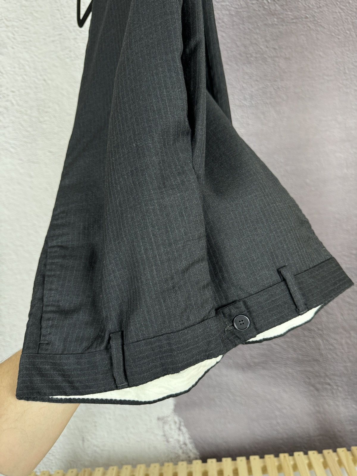 Paoloni Paoloni black graphite striped 2 button Quarantasei suit Size 36R - 20 Thumbnail