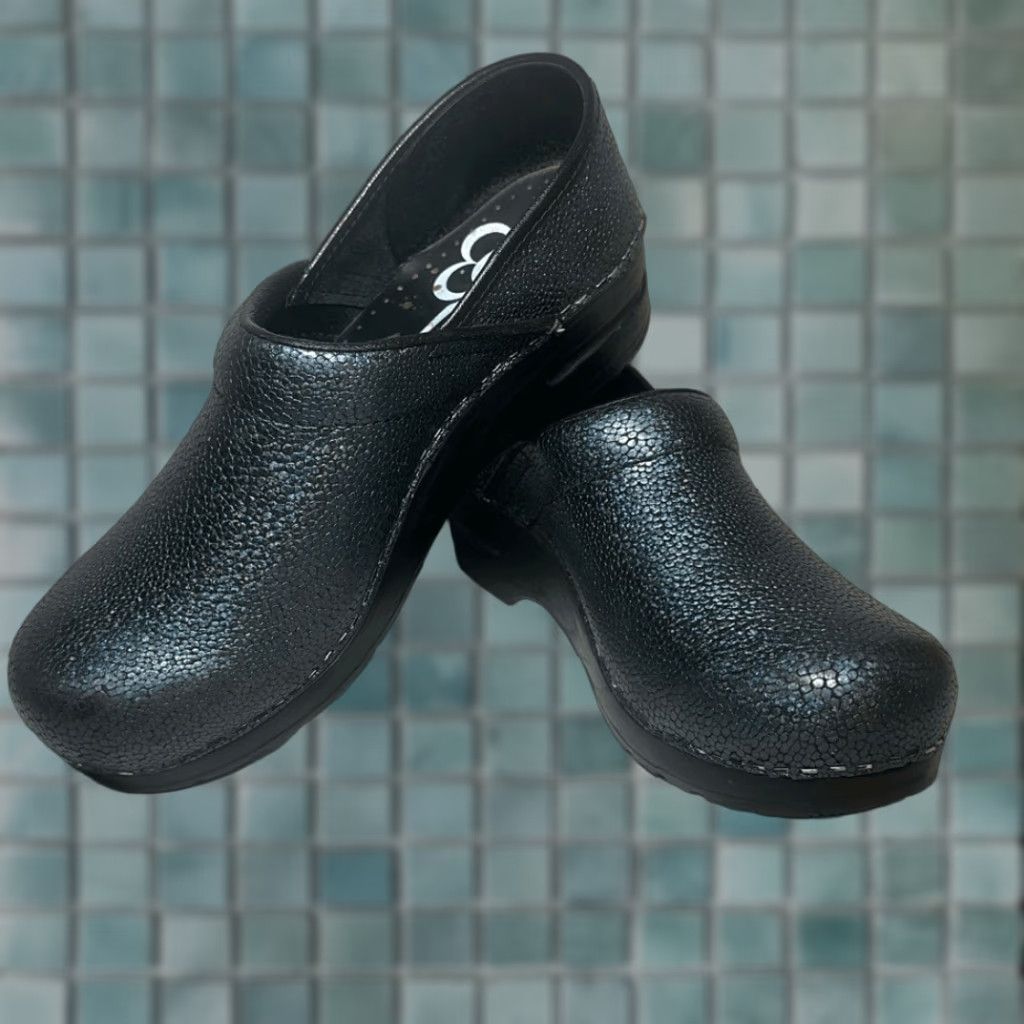 Vintage Sanita Women's Original Professional Blue Pebble Clog EU38 US 7.5 Leather Slip-On Mule Black Blue Pebble 90s? Size ONE SIZE - 1 Thumbnail