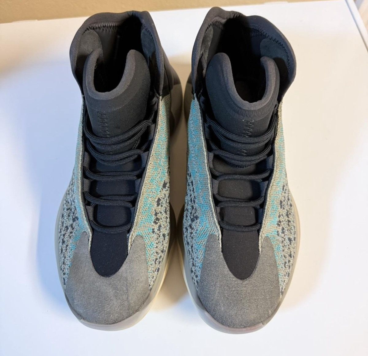 adidas gazelle silver green womens Adidas Yeezy QNTM Teal Blue – Galeria De Rieles main image 0