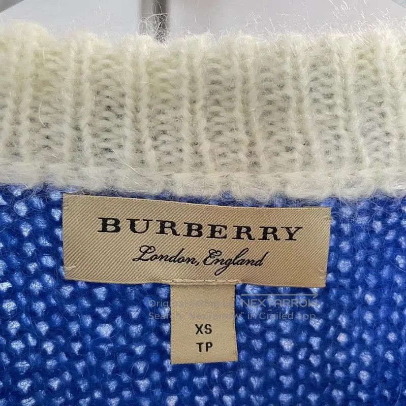 Burberry Burberry Women's White Knit Sweater with Colorful Stripes. Size M / US 6-8 / IT 42-44 - 3 Thumbnail