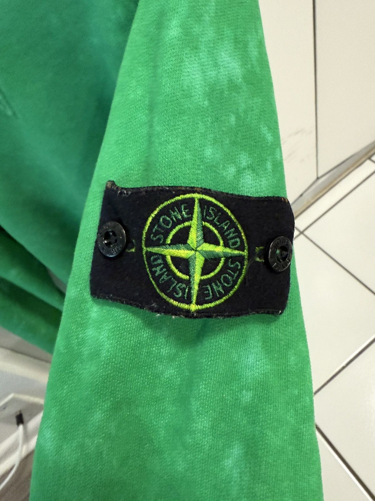 Stone Island RARE Stone Island Sweatshirt Acid Green Medium Size US M / EU 48-50 / 2 - 3 Thumbnail