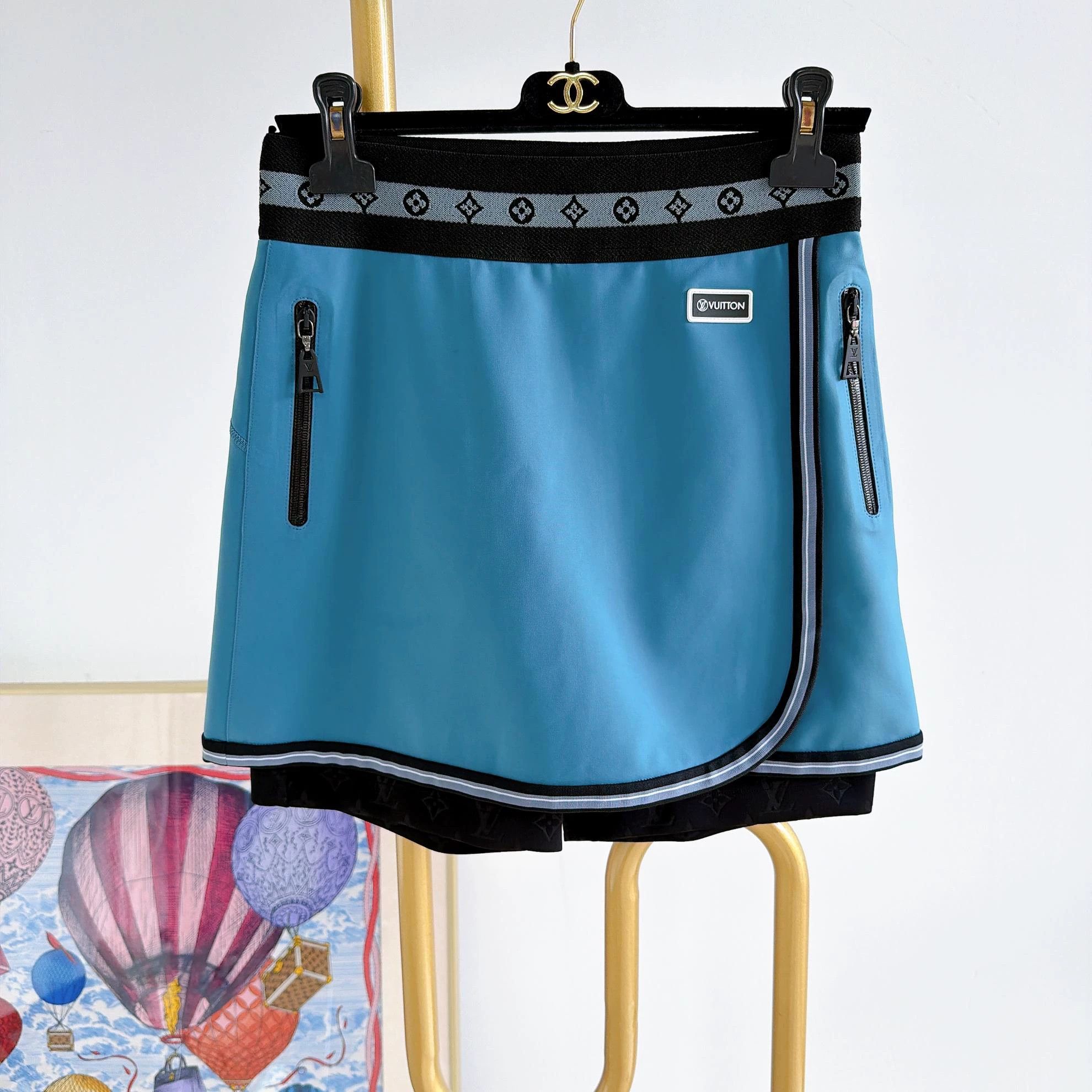 Louis Vuitton Louis Vuitton blue stretchy culottes 40 Size 28" / US 6 / IT 42 - 1 Thumbnail