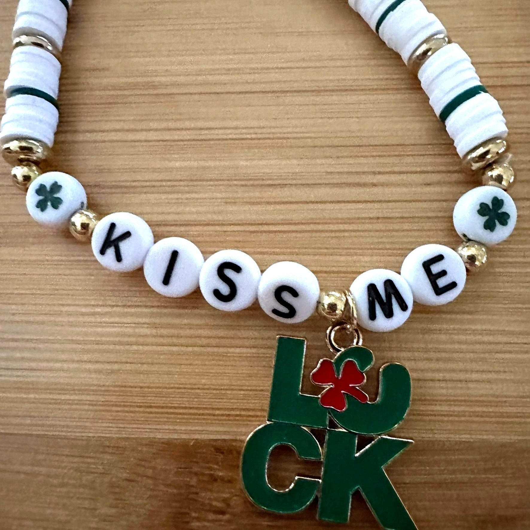 Handmade St Patricks Day Bracelet New Puka Beads Lucky Kiss Me Size ONE SIZE - 5 Thumbnail