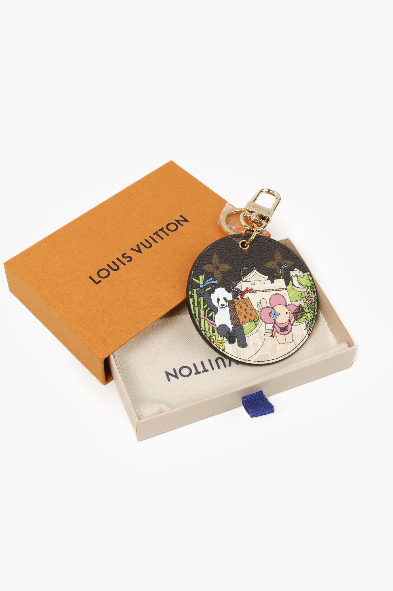 Louis Vuitton Louis Vuitton M00500 2021 Illustre Xmas Pte Cles Panda Size ONE SIZE - 7 Thumbnail