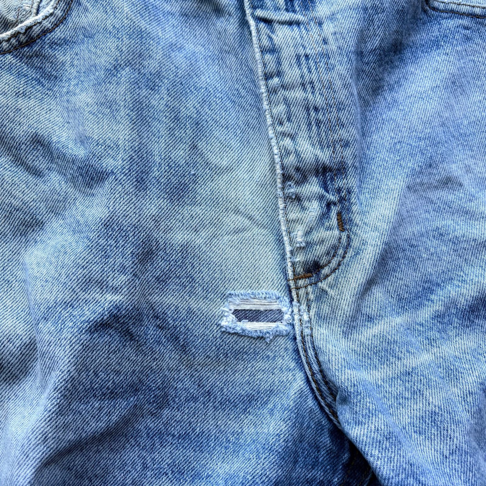 Carhartt × Vintage Beautifully Faded Worn Light Wash Carhartt Blue Jeans Size US 36 / EU 52 - 3 Thumbnail