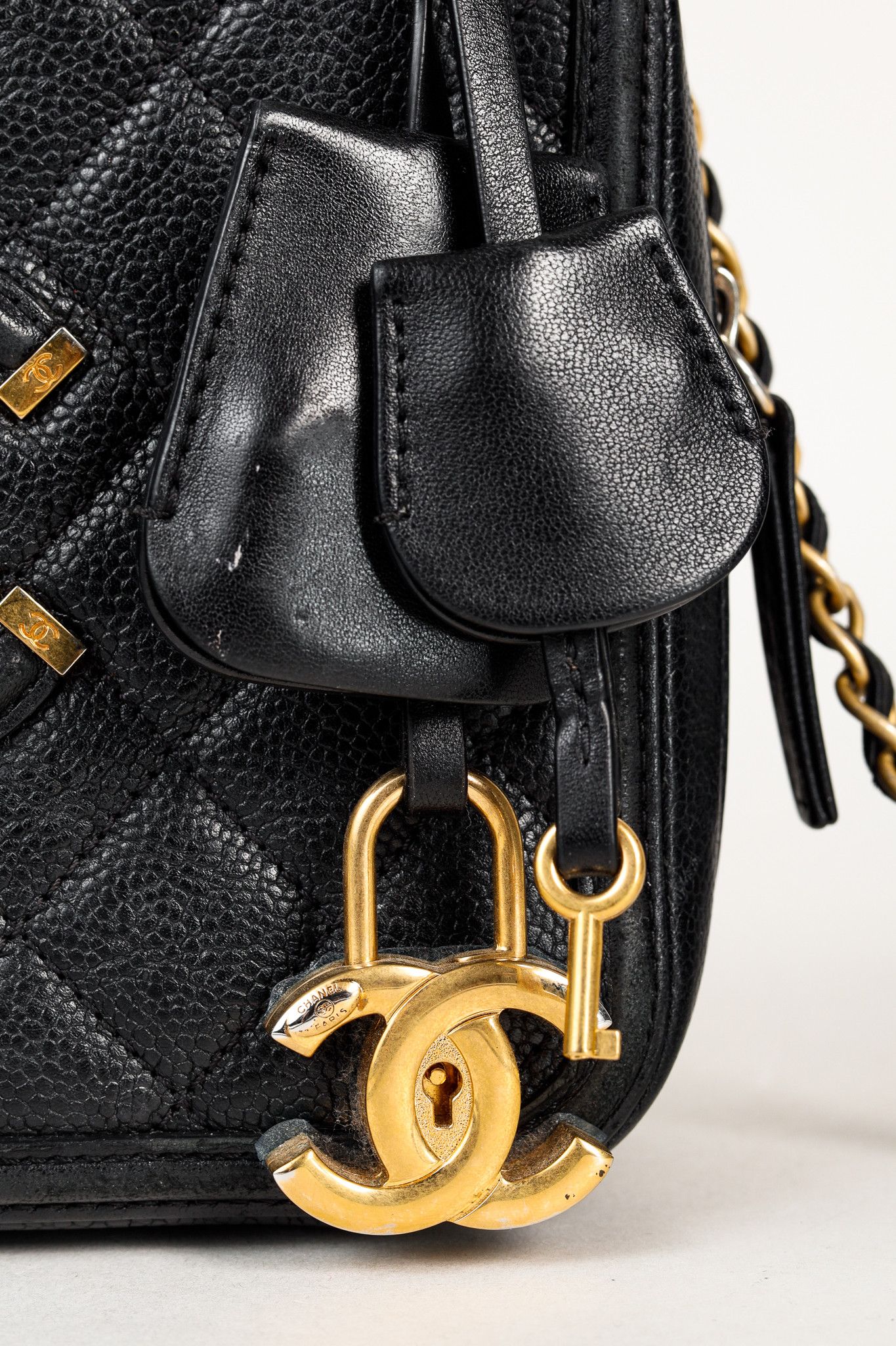 Chanel Chanel Filigree Medium Black Caviar Quilted CC Vanity Case Size ONE SIZE - 10 Thumbnail