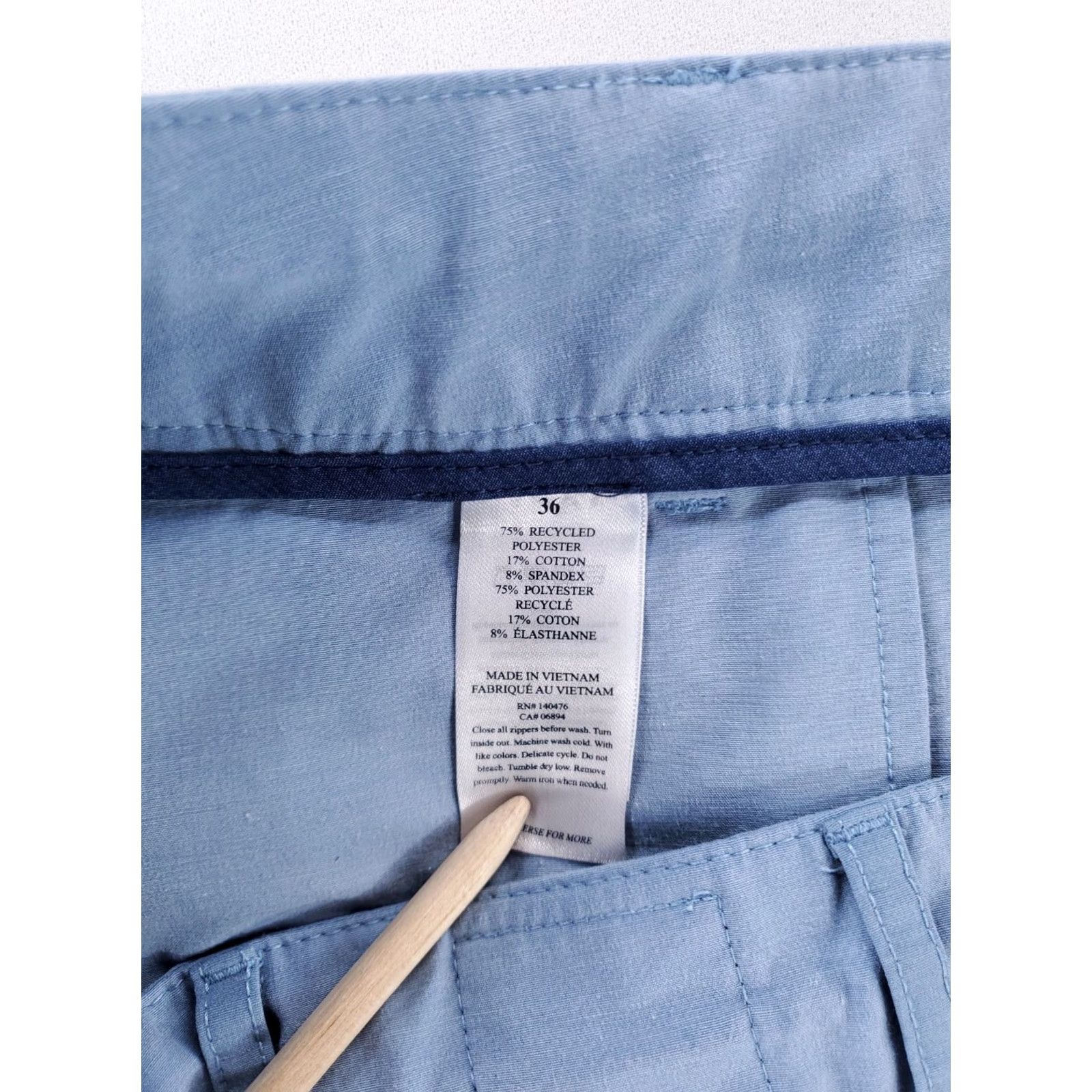 Faherty Faherty All Day Shorts Blue Zip 9 Inseam Mens 37 Actual Size 36 (37) Casual Zip Front Button Scratches Size US 37 - 4 Thumbnail