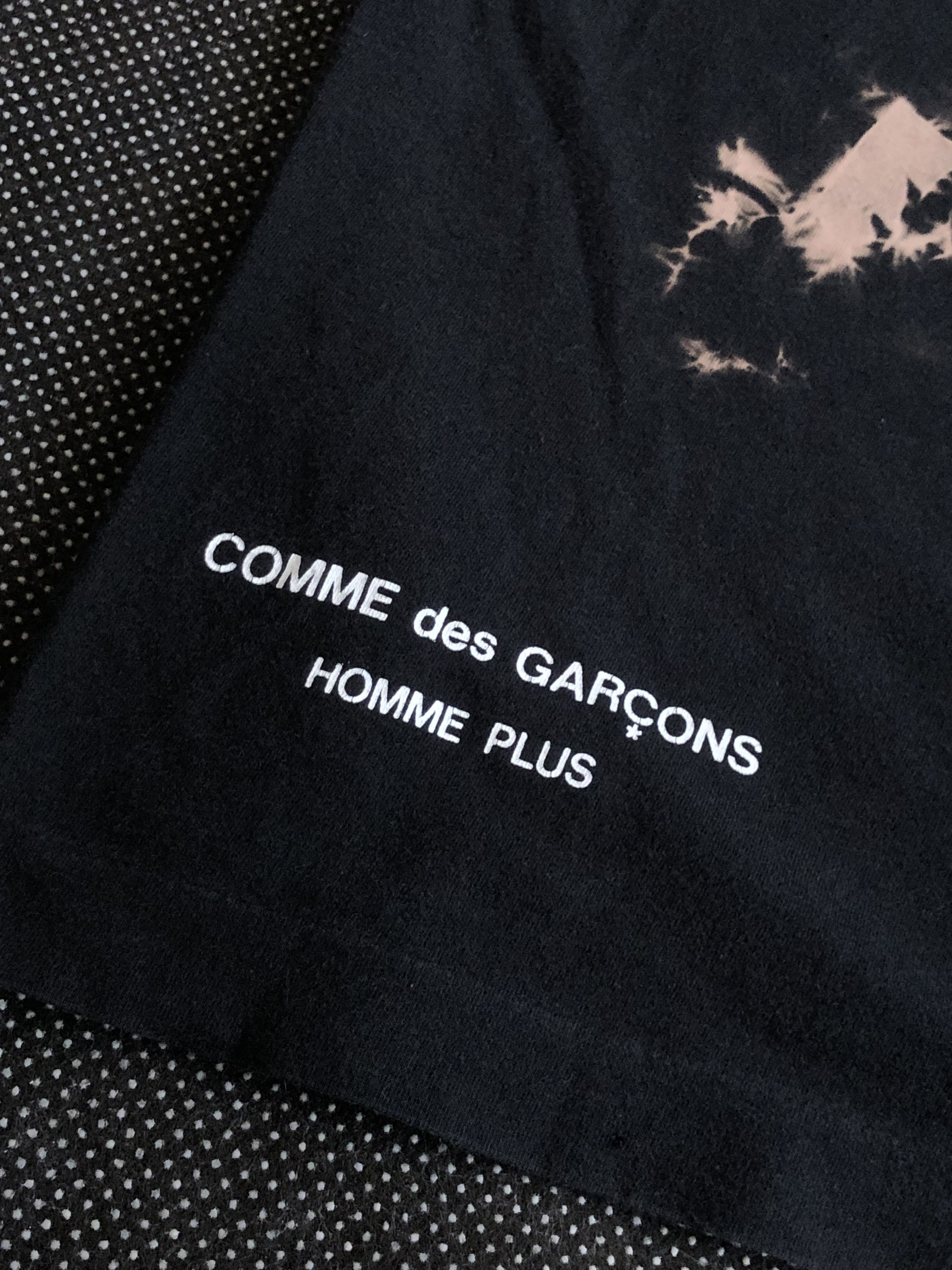 Comme des Garcons AW2006 CDG HOMME PLUS BARBED WIRE DISTRESS TEE BLACK Size US S / EU 44-46 / 1 - 11 Thumbnail