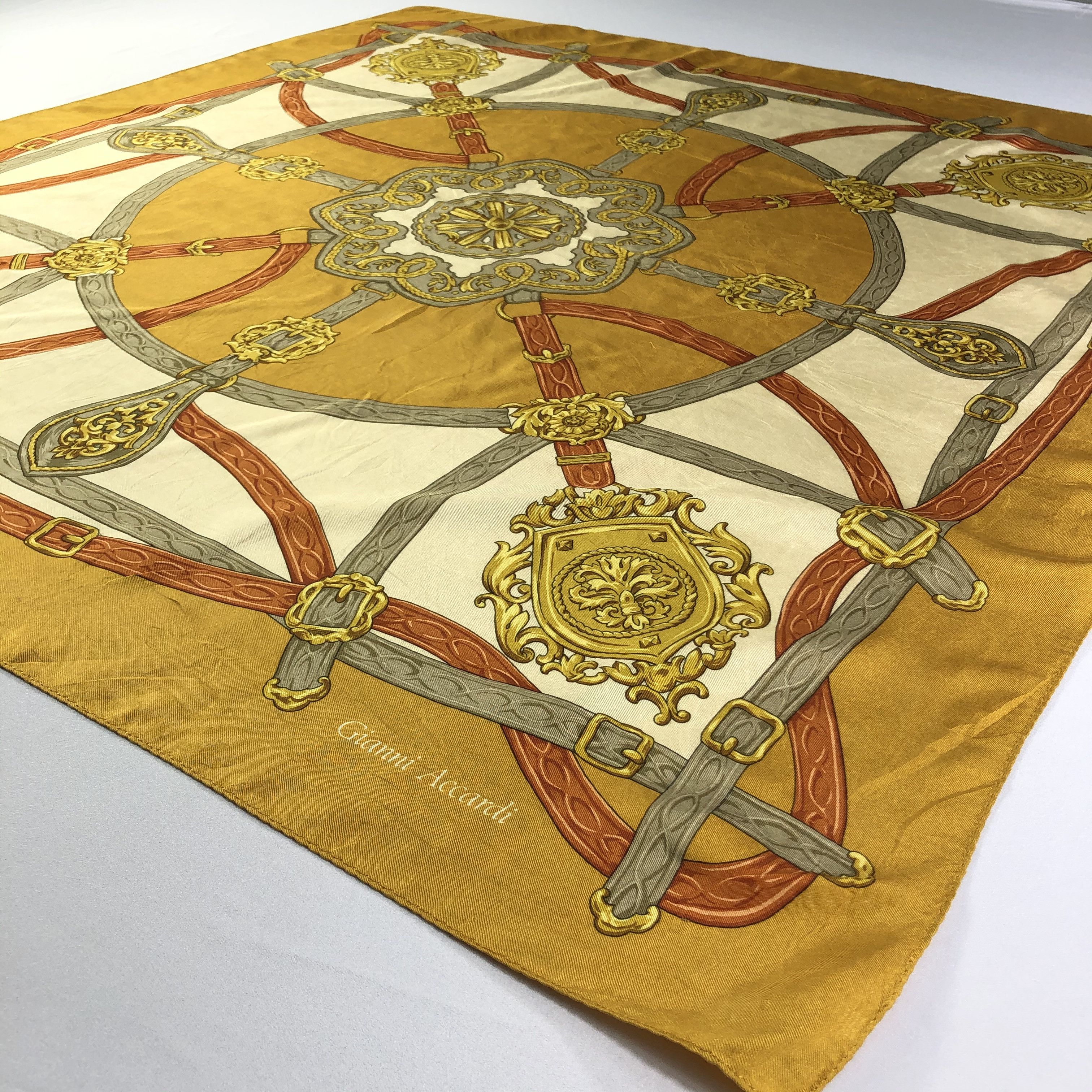 Vintage Vintage Gianni Accardi Silk Scarf Size ONE SIZE - 3 Thumbnail