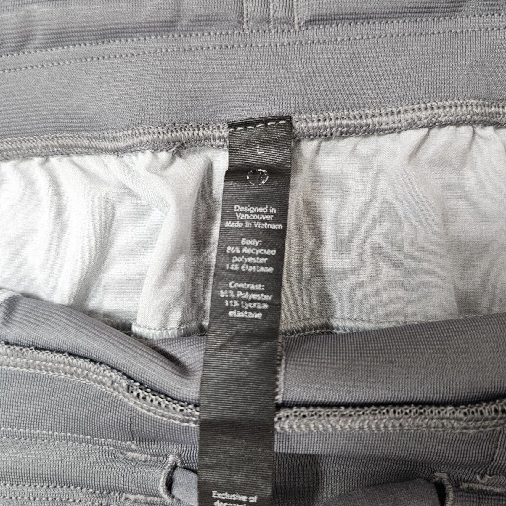 Lululemon Lululemon Mens Large Gray Marble Athletic Shorts Zip Pocket Drawstring Waist Size US 33 - 2 Thumbnail