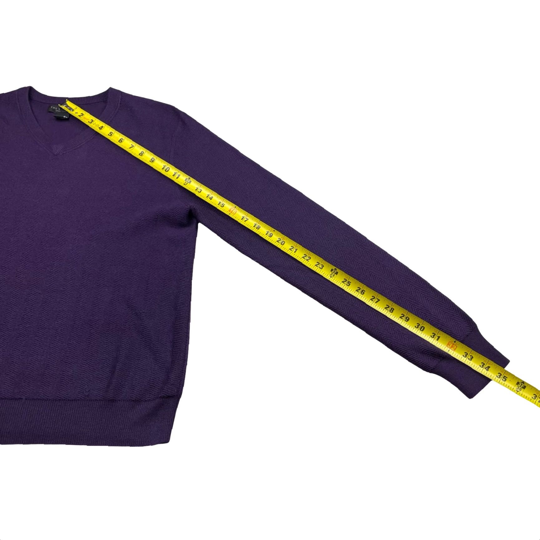 Bloomingdale's Bloomingdales Men's Sweater Large Purple 100% Wool V-Neck Pullover Size US L / EU 52-54 / 3 - 5 Thumbnail