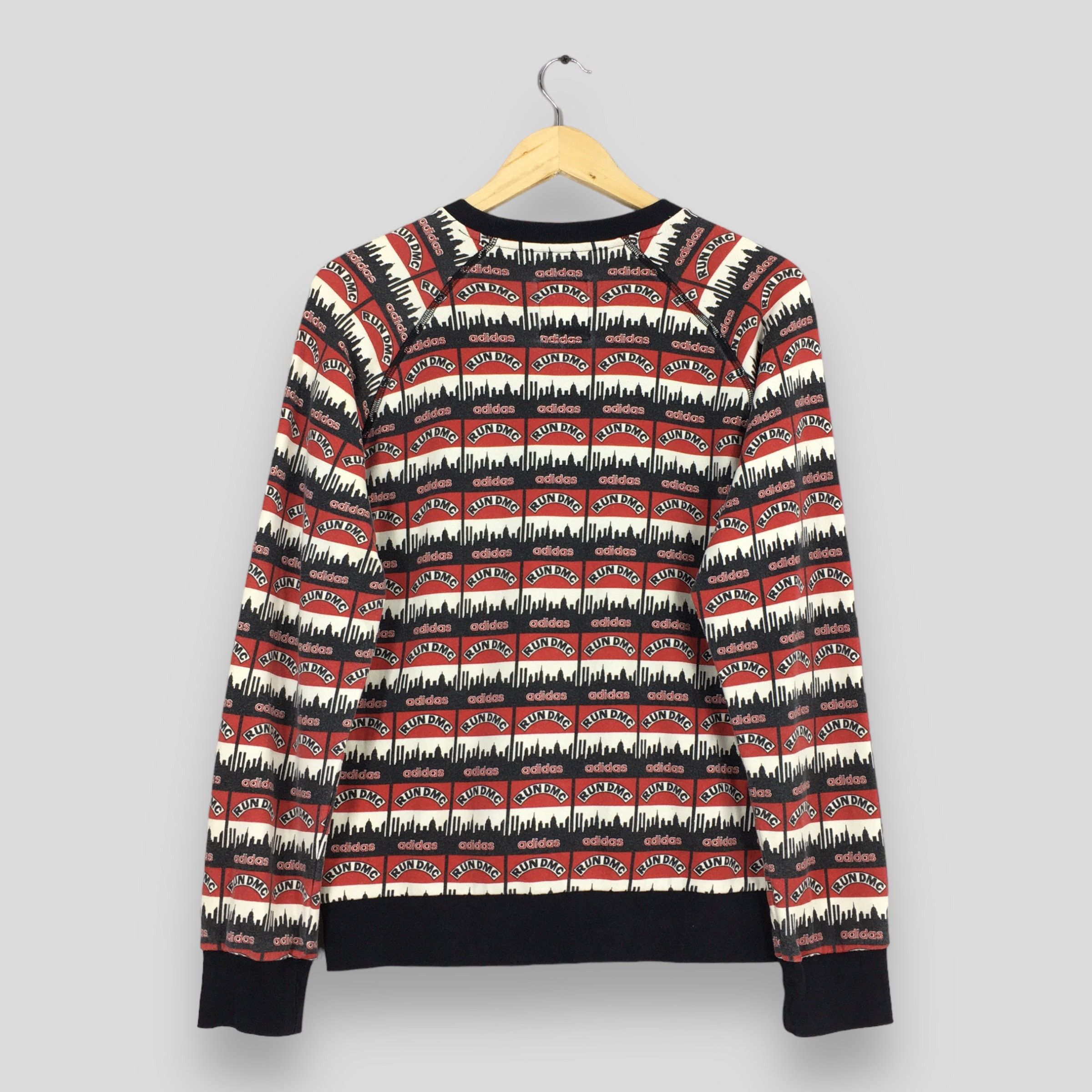 Adidas × RUN DMC Vintage Adidas Run DMC Stripes Overpinted Sweater Small Size US S / EU 44-46 / 1 - 7 Thumbnail