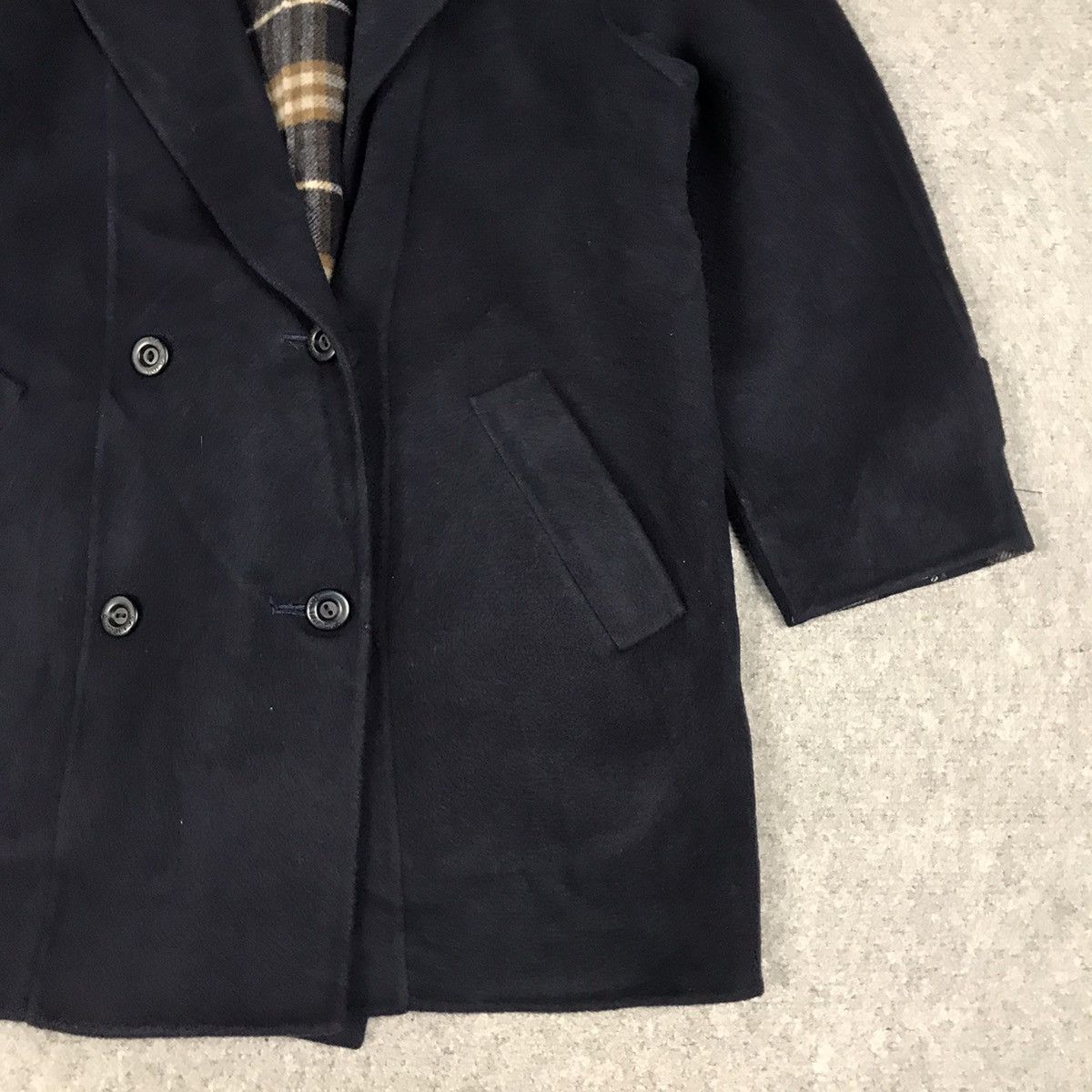 Burberry VINTAGE BURBERRY NAVY WOOL DOUBLE BREASTED COAT JACKET Size US M / EU 48-50 / 2 - 4 Thumbnail