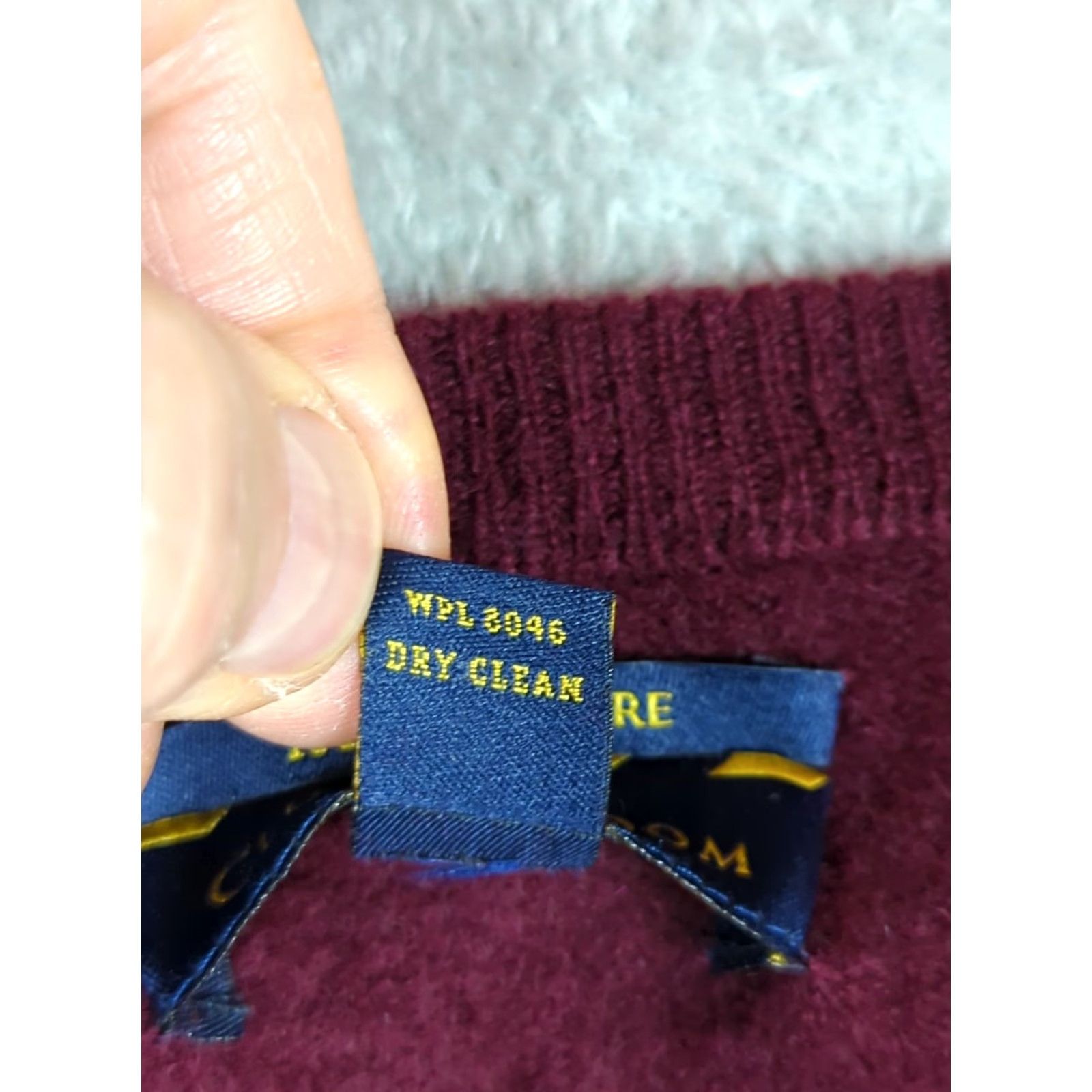 Club Room Club Room Sweater V-Neck Burgundy 2 Ply Cashmere Men's Size L Pullover Knit Regular Winter Fall Shirt? Size US L / EU 52-54 / 3 - 6 Thumbnail