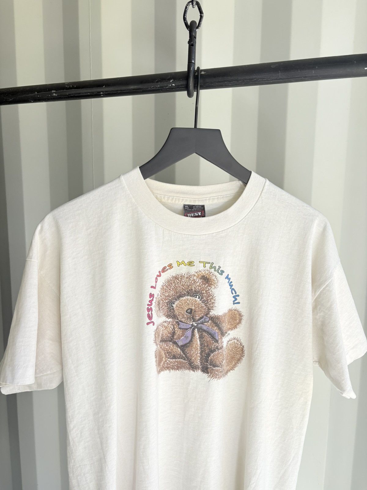 Vintage Vintage Jesus God Loves Me Shirt Faded Distressed GRUNGE Size US XL / EU 56 / 4 - 1 Thumbnail