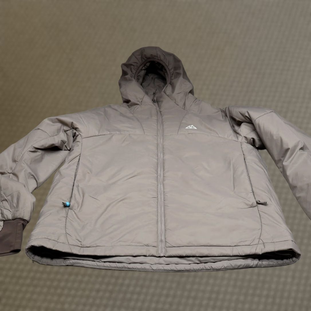 Nike ACG VINTAGE? No — Nike ACG Jacket Womens M Brown Therma-FIT ADV Insulated Rain Light Full Zip Size M / US 6-8 / IT 42-44 - 1 Thumbnail