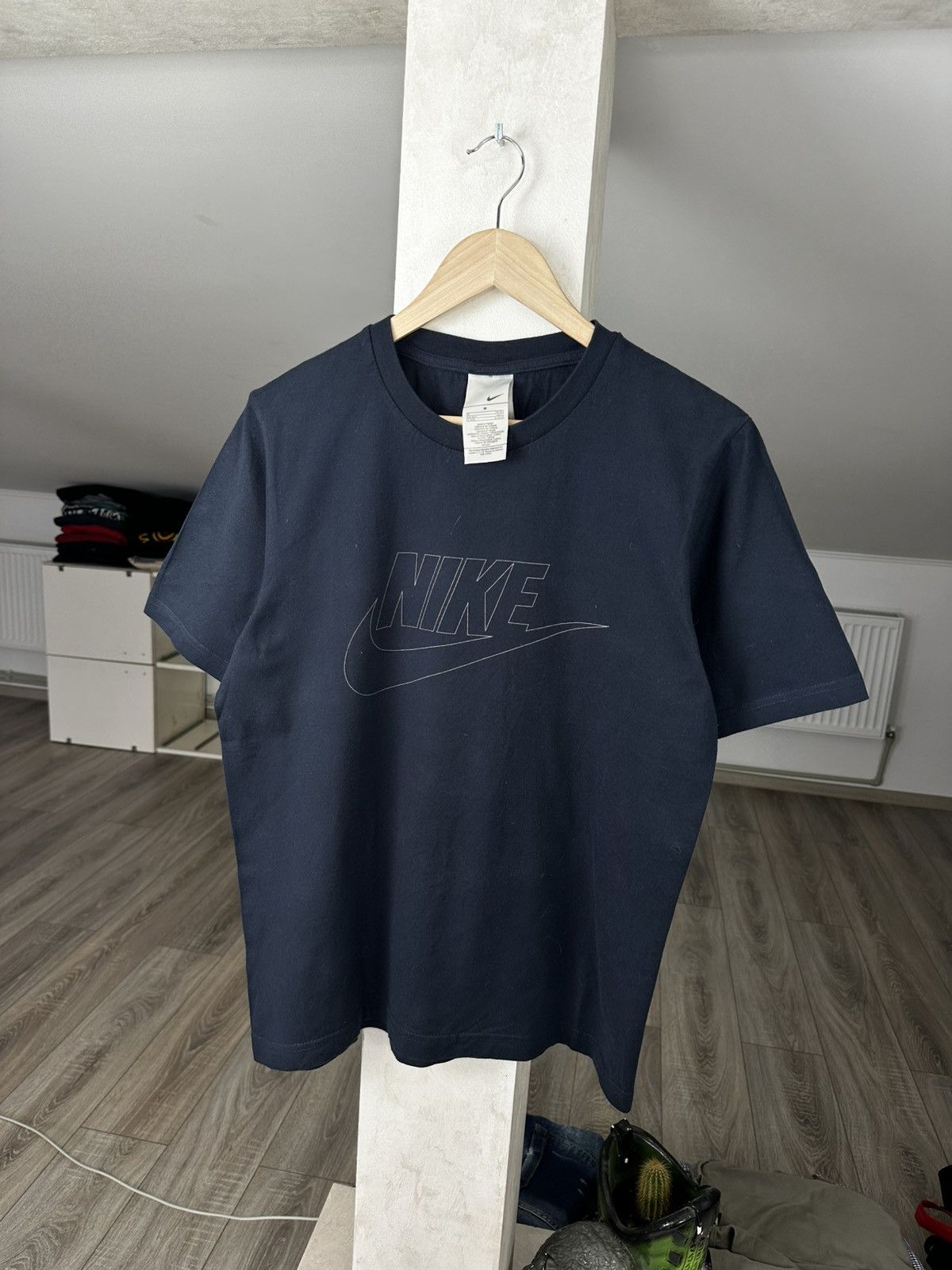 Vintage Vintage Nike Y2K Logo Tee Size US M / EU 48-50 / 2 - 1 Thumbnail