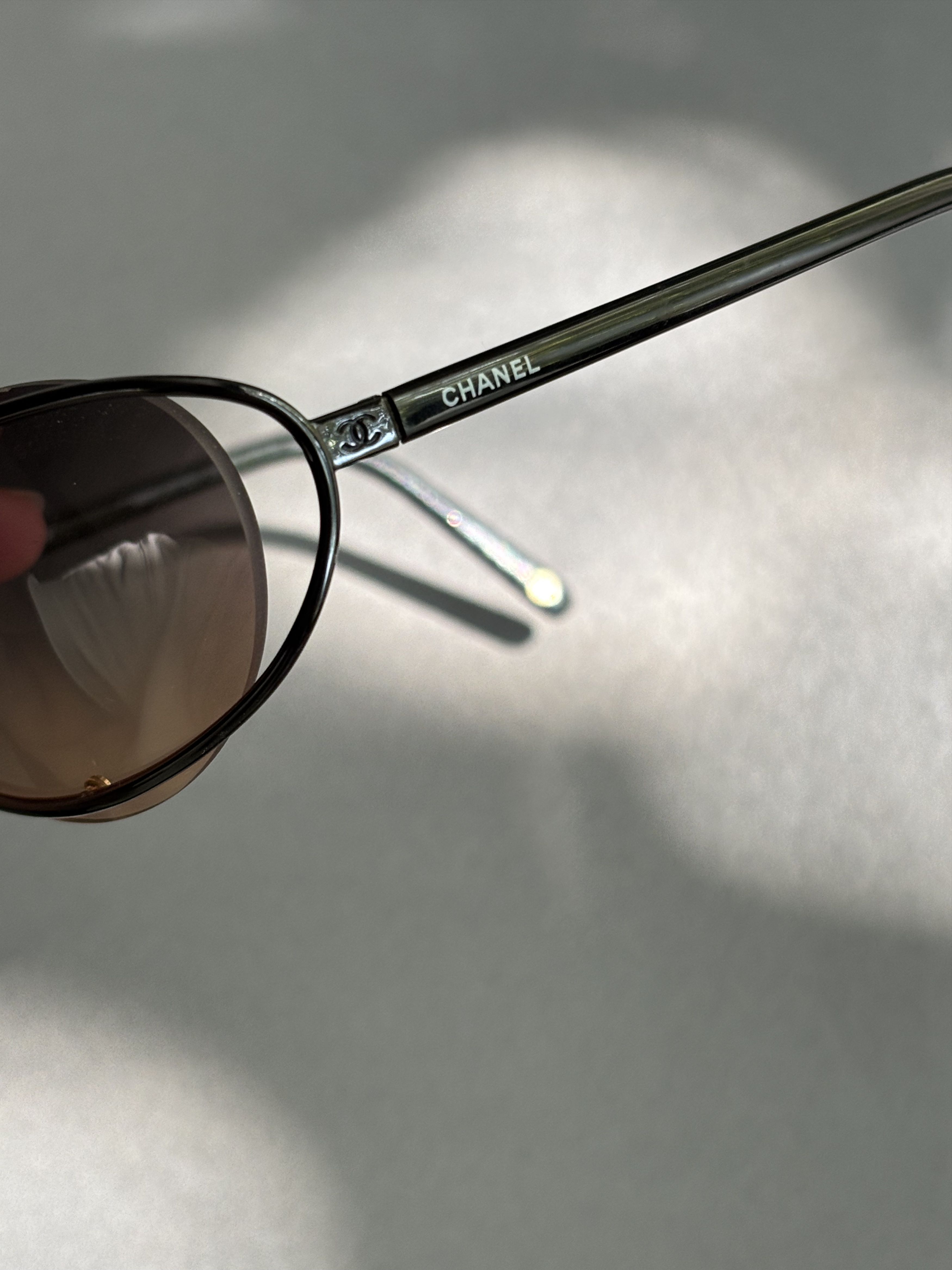 Chanel Chanel Sunglasses 4020 Rhinestone Logo Rimless Vintage Size ONE SIZE - 6 Thumbnail