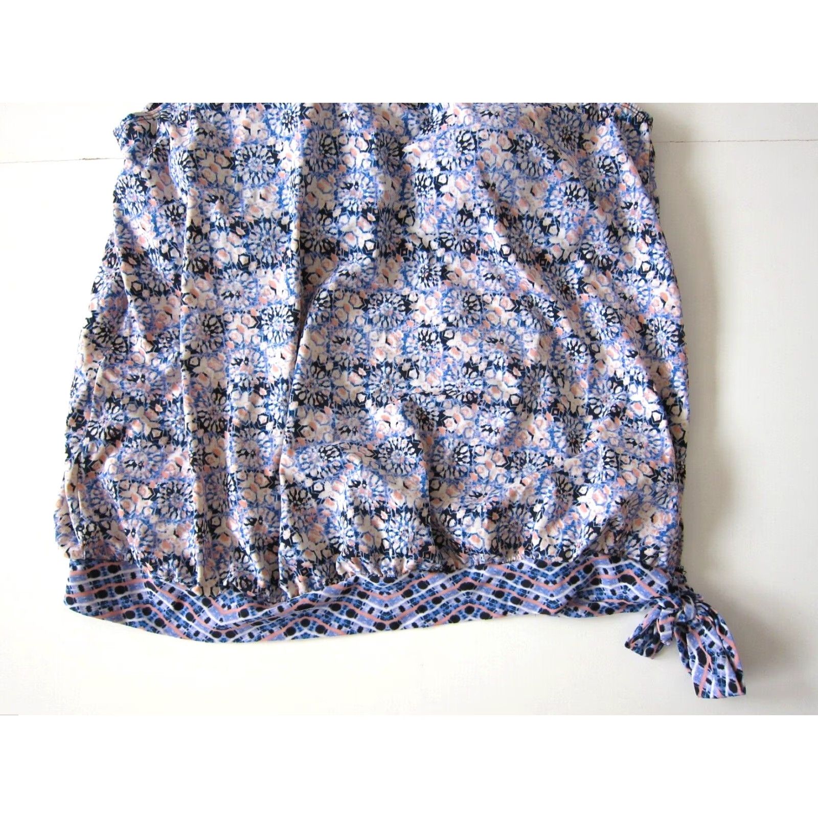 Vintage SwimsuitsForAll Purple Pink Blue Geometric Built In Bra Tankini Top 22 Women Tankini Built-In Bra Geometric Aztec Purple Pink Blue 90s Size 3XL / US 20-22 - 7 Thumbnail