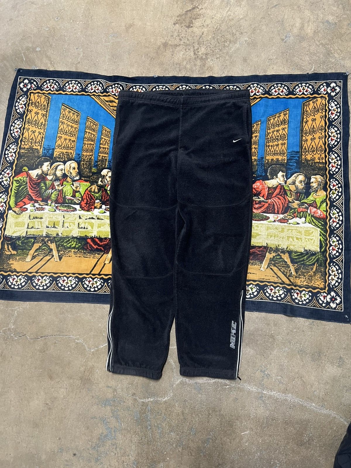 Nike Vintage Black Nike Track Pants size Large baggy fit Striped Size US 34 / EU 50 - 1 Thumbnail