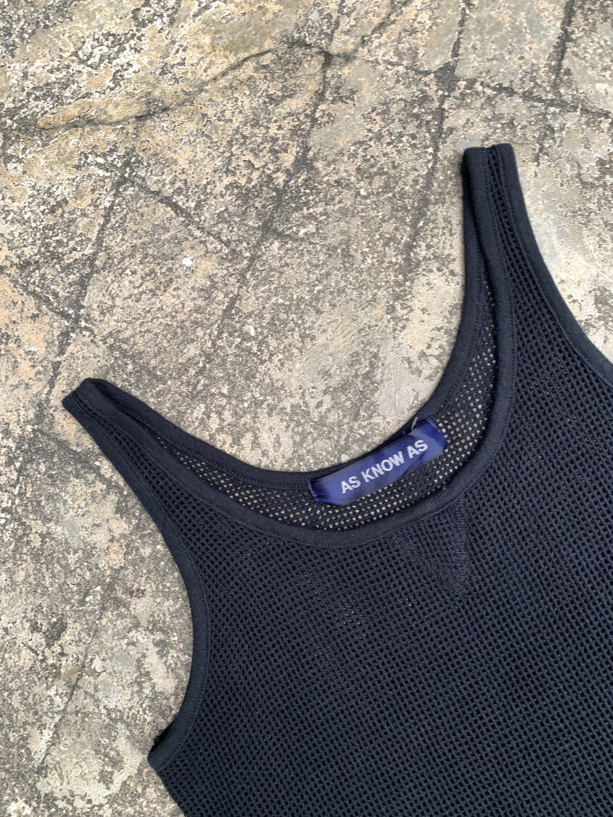 Japanese Brand 2000s AS KNOWN AS Japan Cotton Black Blank Tank Mesh Top Size L / US 10 / IT 46 - 5 Thumbnail