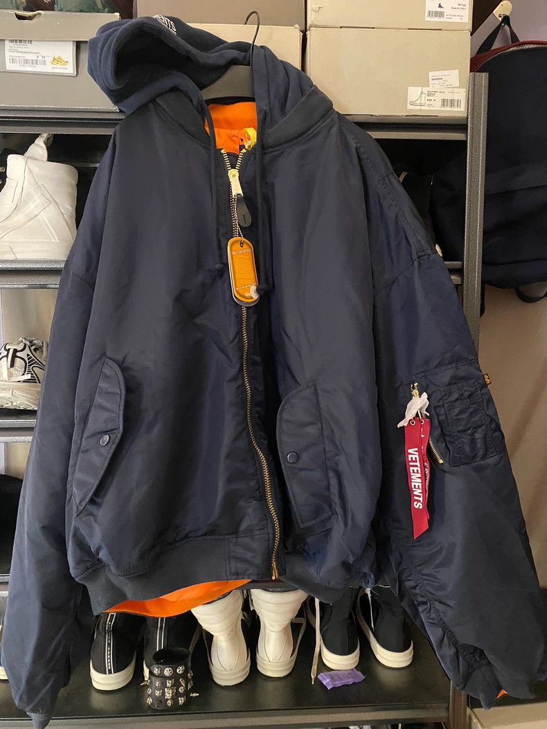 Vetements Vetements Bomber hooded cotton coat navy Size US S / EU 44-46 / 1 - 1 Thumbnail