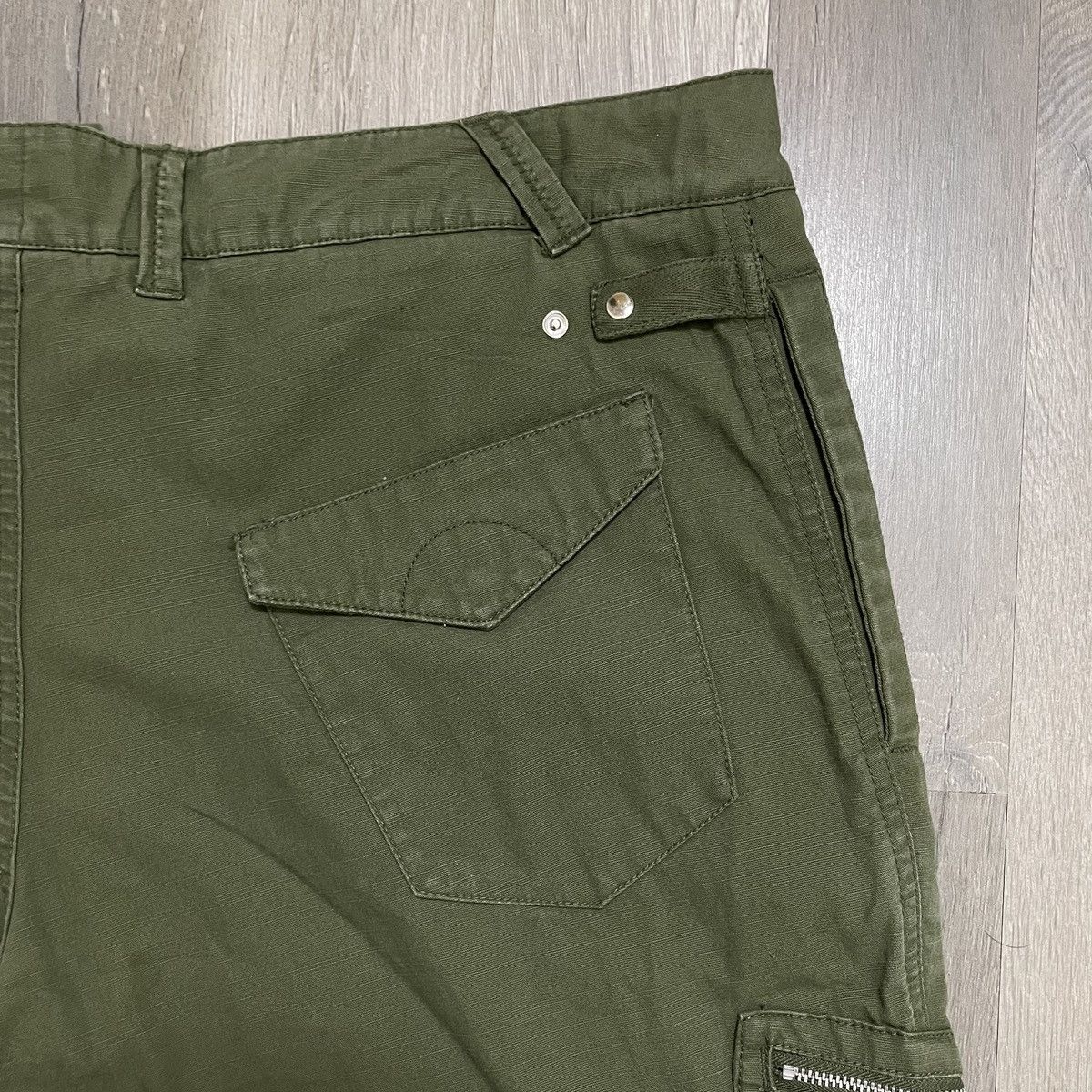 Nike Vintage Nike Multi cargo pants Size US 34 / EU 50 - 8 Thumbnail
