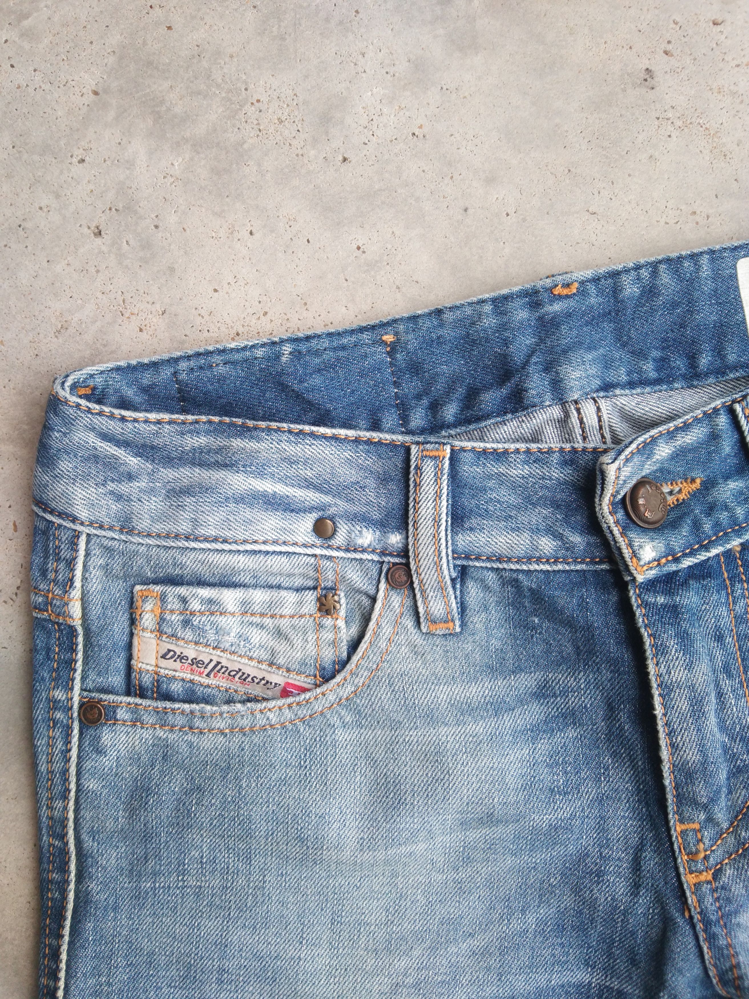 Diesel Vintage Distressed Diesel Jeans Made In Italy 26x30 Size US 26 / EU 42 - 9 Thumbnail