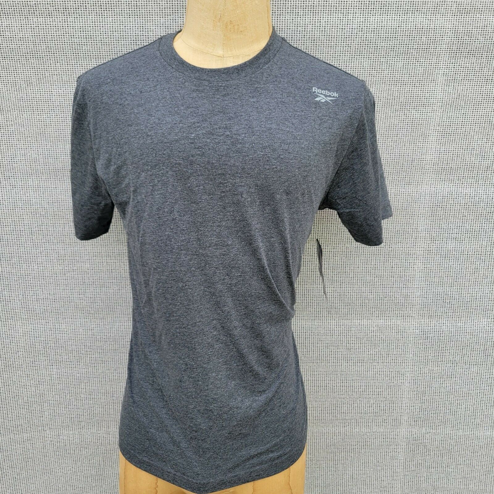 Reebok Men's Reebok Athletic Tshirt. Medium Size US M / EU 48-50 / 2 - 1 Thumbnail