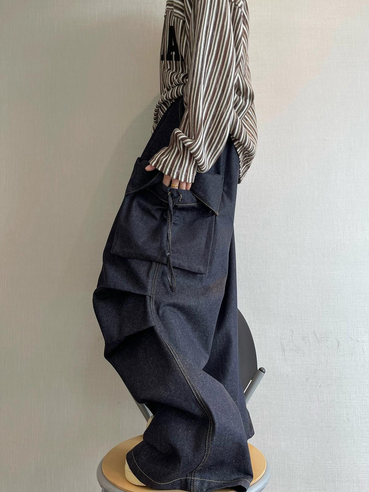Vintage Ultra-Baggy Men's Cargo Jeans with Oversized Pockets Size US 32 / EU 48 - 4 Thumbnail