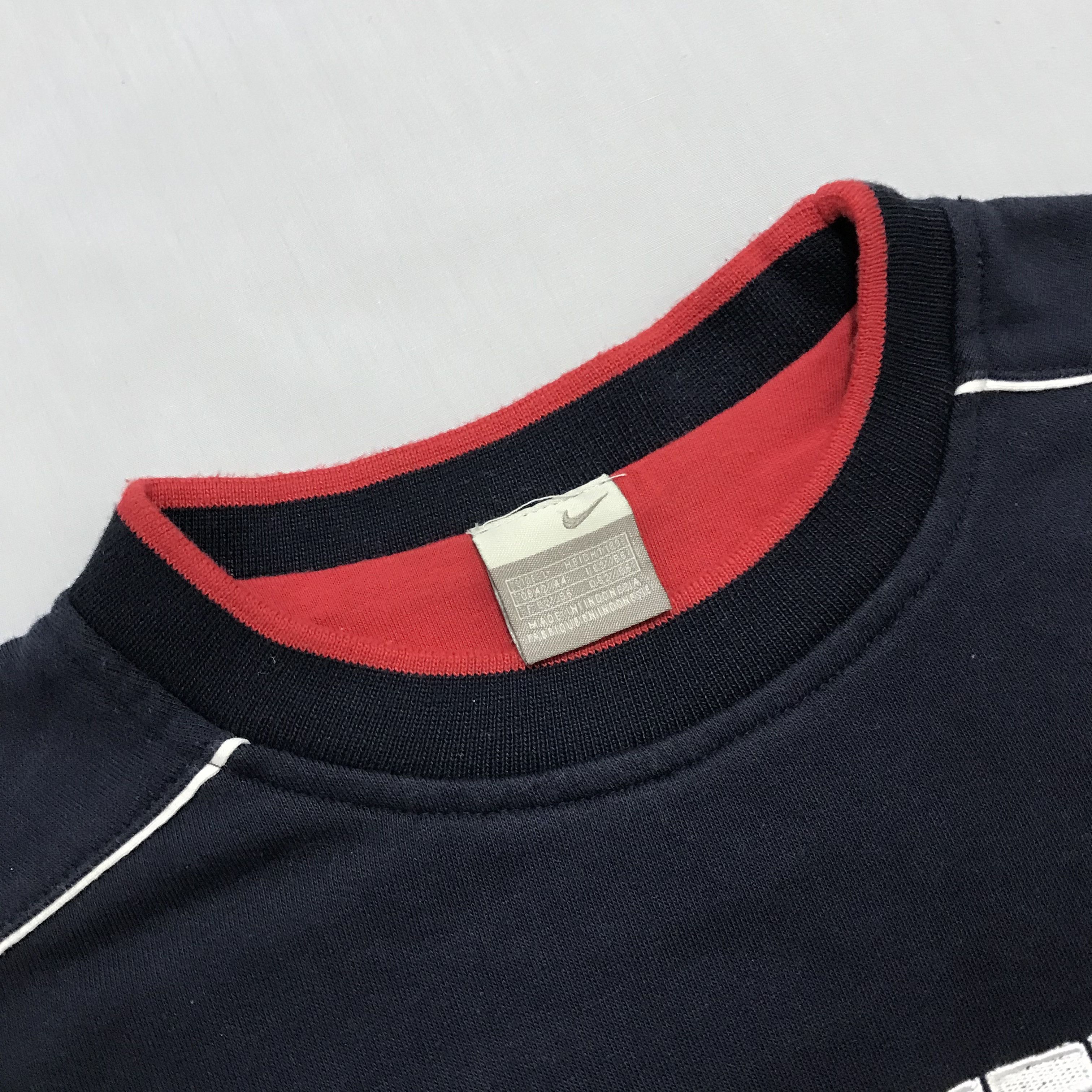 Nike NIKE Vintage Sweatshirt Crewneck Athletic USA 90s Rare Size US L / EU 52-54 / 3 - 4 Thumbnail