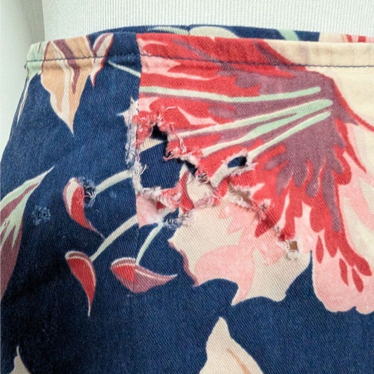 Ralph Lauren Ralph Lauren Country Floral Wrap Skirt Womens Size Medium Size 36" / US 14 / IT 50 - 3 Thumbnail