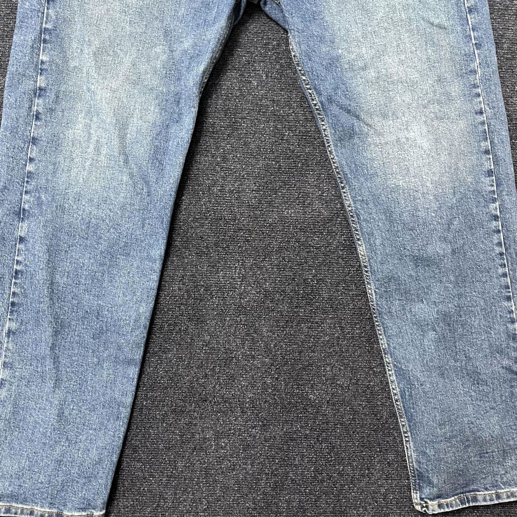 Levi's Levi's 505 Jeans Mens 40x32 Blue Medium Wash Straight Zip Regular WaterLess Denim Pants Size US 40 / EU 56 - 2 Thumbnail