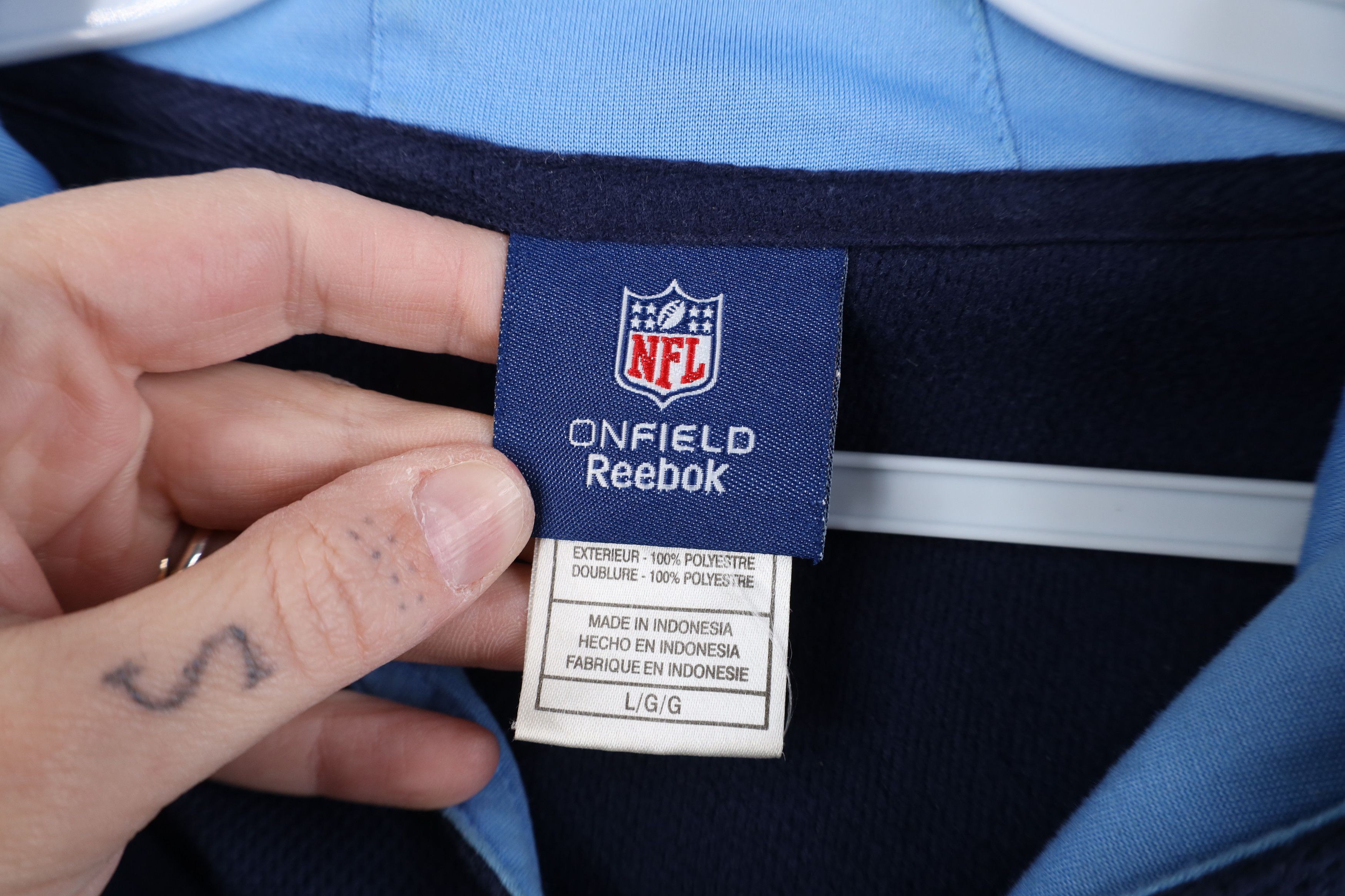Reebok Vintage Reebok Tennessee Titans Football Hoodie Sweatshirt Size US L / EU 52-54 / 3 - 11 Thumbnail