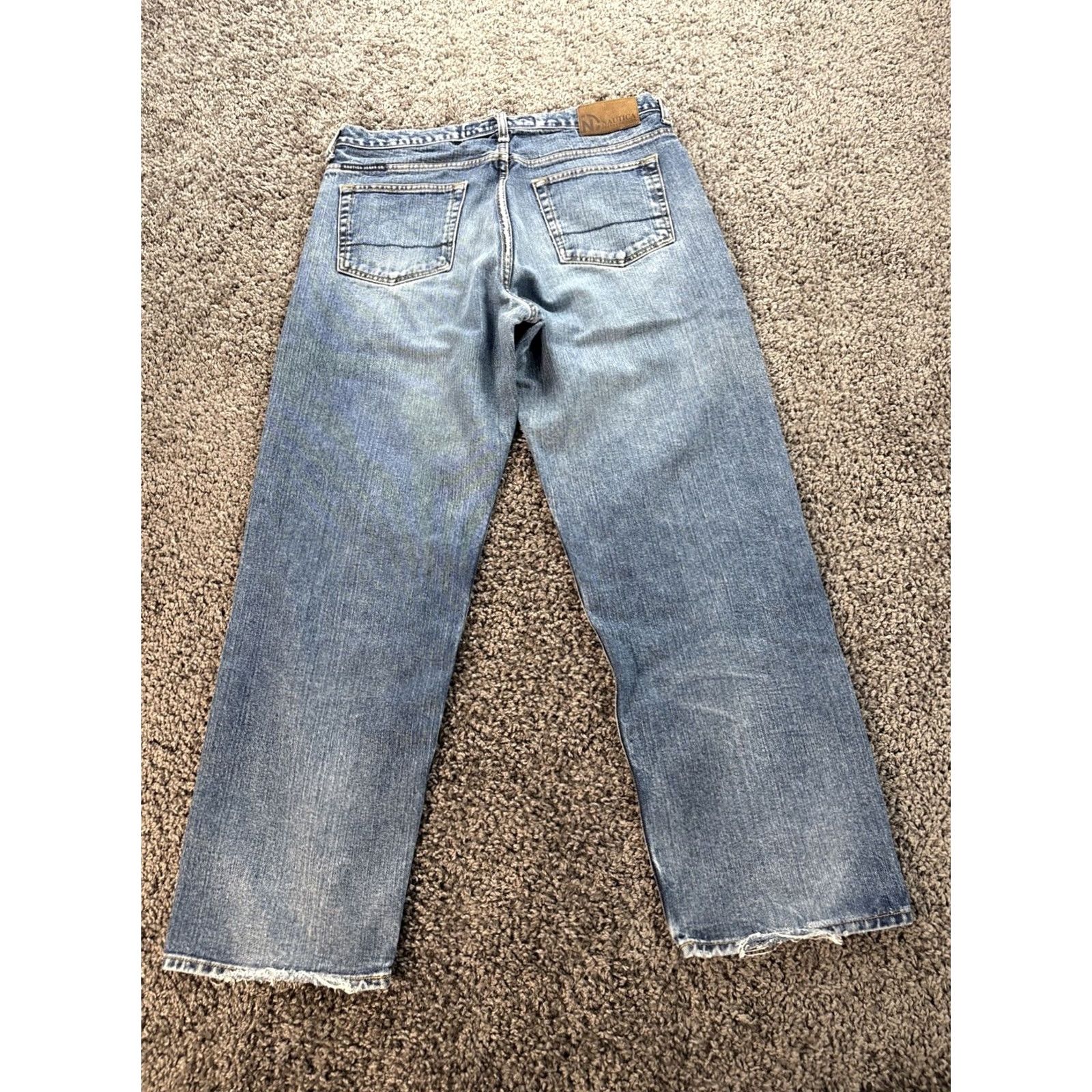 Nautica VINTAGE Nautica Jeans Mens 36x32 Blue Medium Wash Cotton Baggy Wide Y2K Jeans, 5-Pocket, Relaxed Fit, Logo USA Classic, Button Zip Closure Size US 36 / EU 52 - 7 Thumbnail