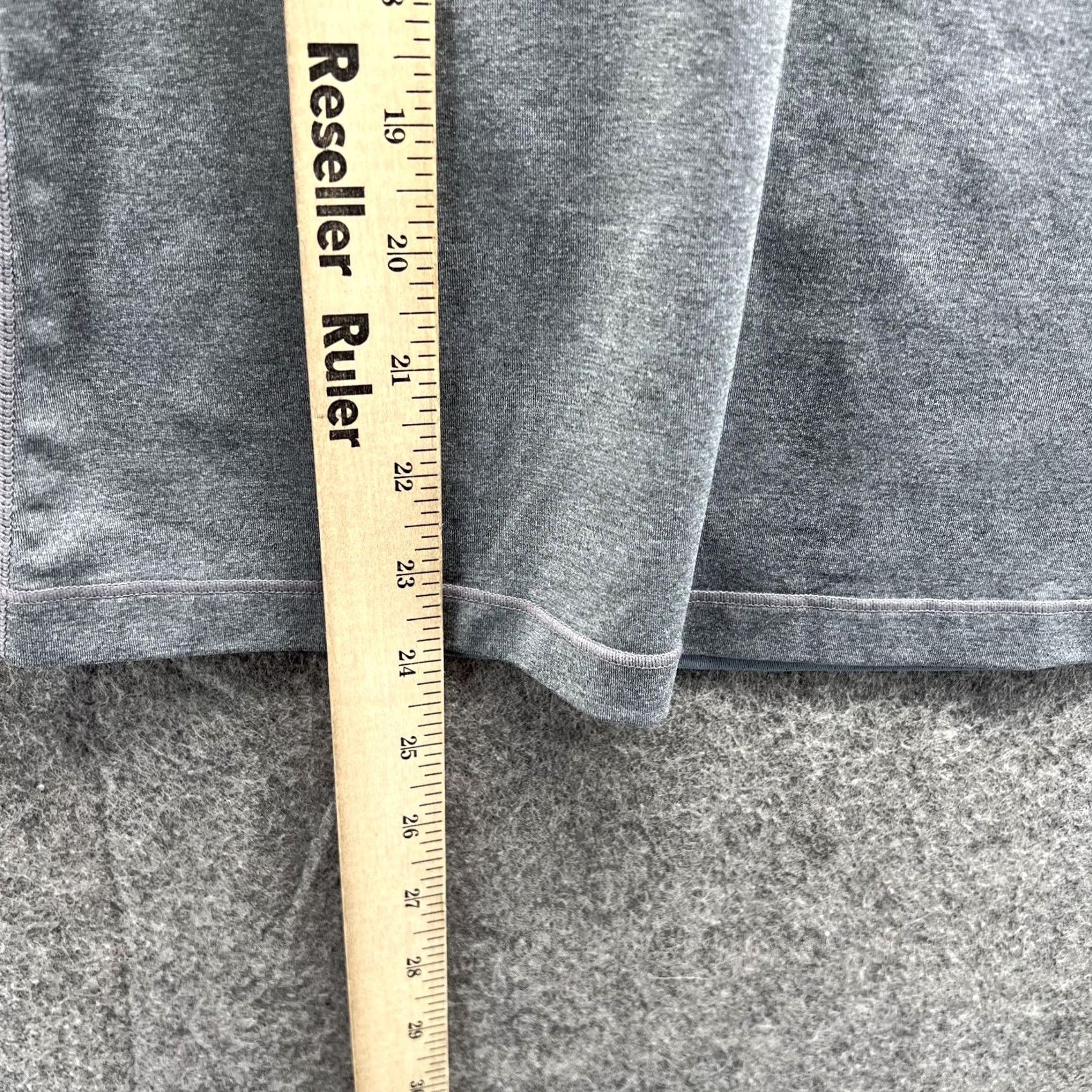 Nike VINTAGE: No Nike Shirt Womens XS Gray Athletic T-Shirt Short Sleeve Pullover Dri-Fit Polyester Swoosh Size XS / US 0-2 / IT 36-38 - 6 Thumbnail