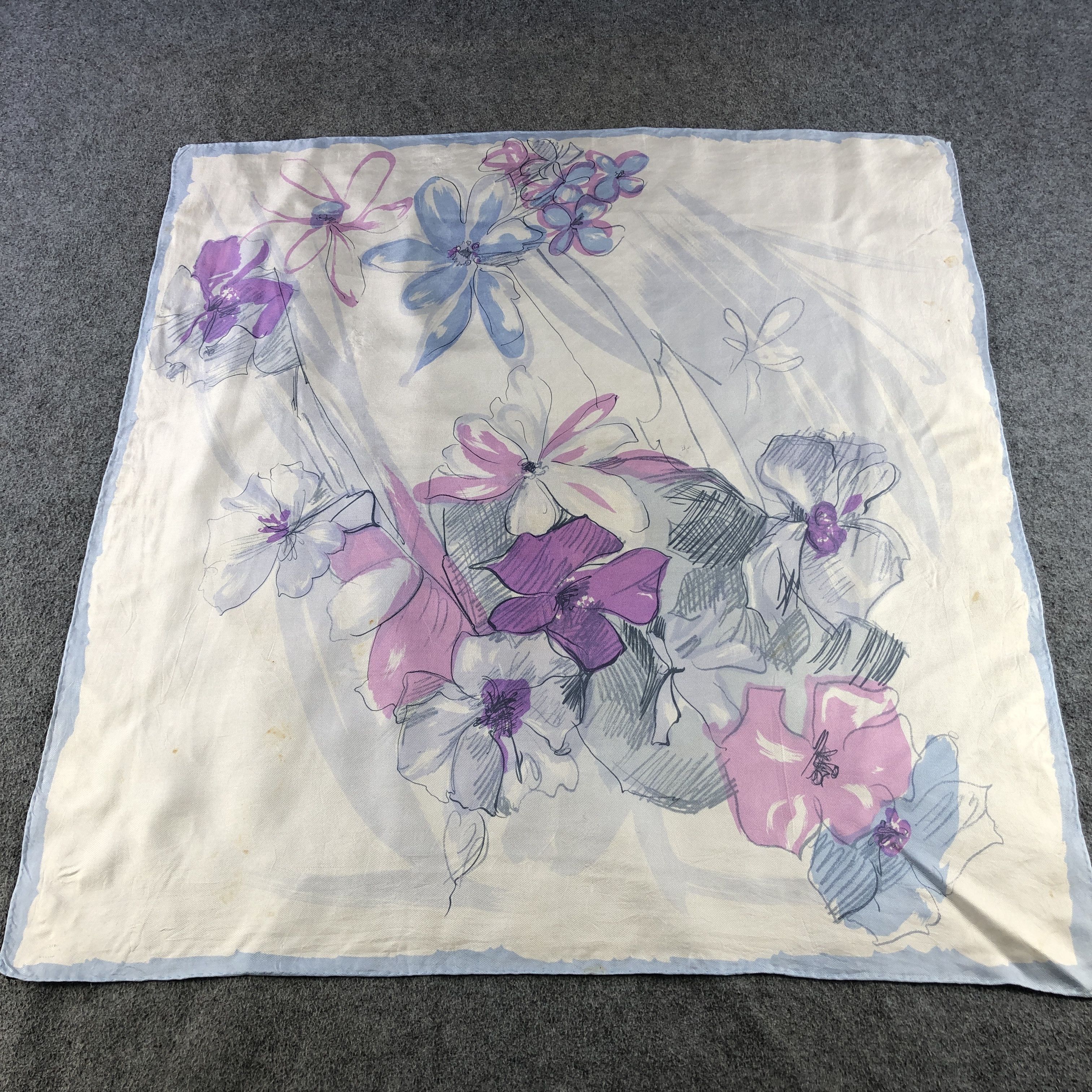 Japanese Brand Luxury Floral Hand Rolled Silk Scarf M1070 Size ONE SIZE - 2 Thumbnail
