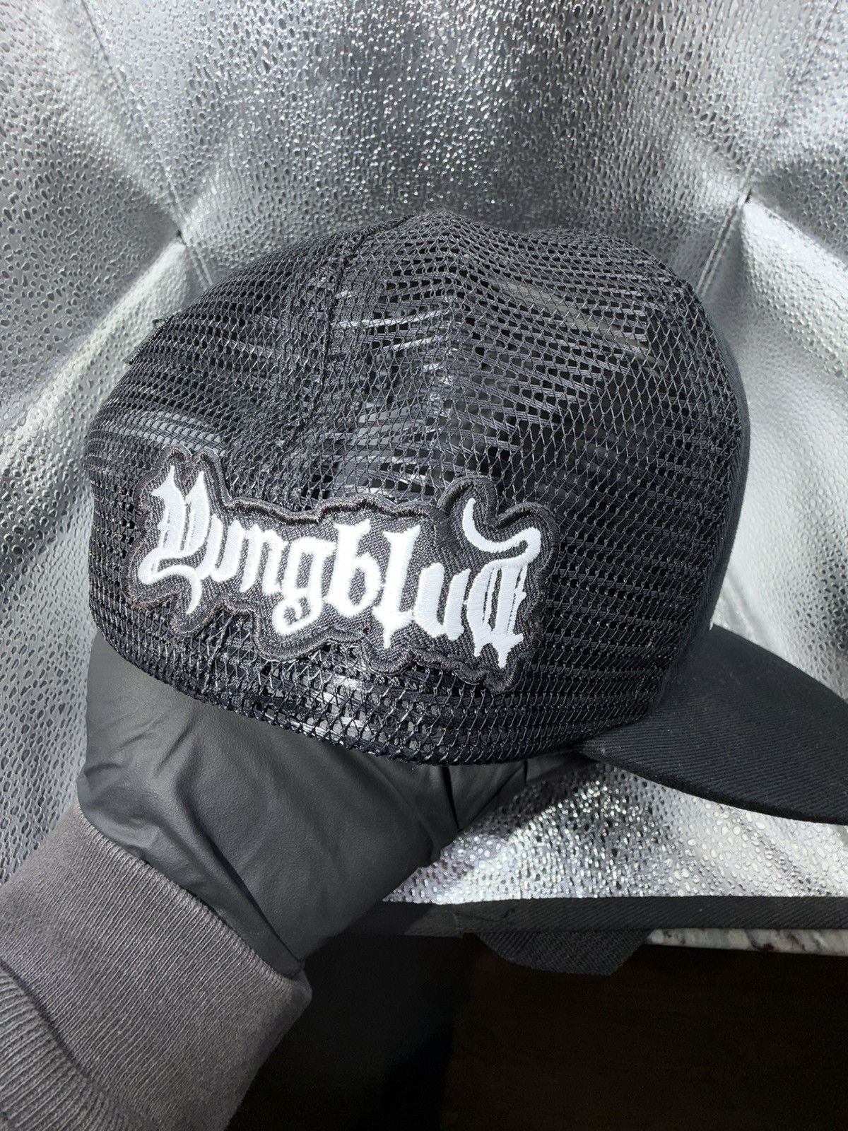 Chrome Hearts Chrome Hearts X Yungblood ‘Aerosmith’ Trucker Hat Size ONE SIZE - 2 Thumbnail