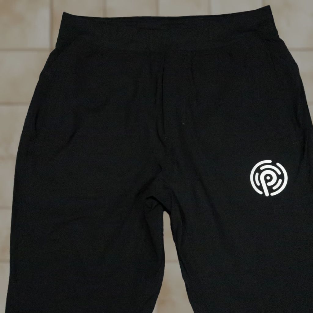 Lululemon Lululemon Pants Men M Black Surge Joggers Athletic Cross Training Size US 31 - 1 Thumbnail