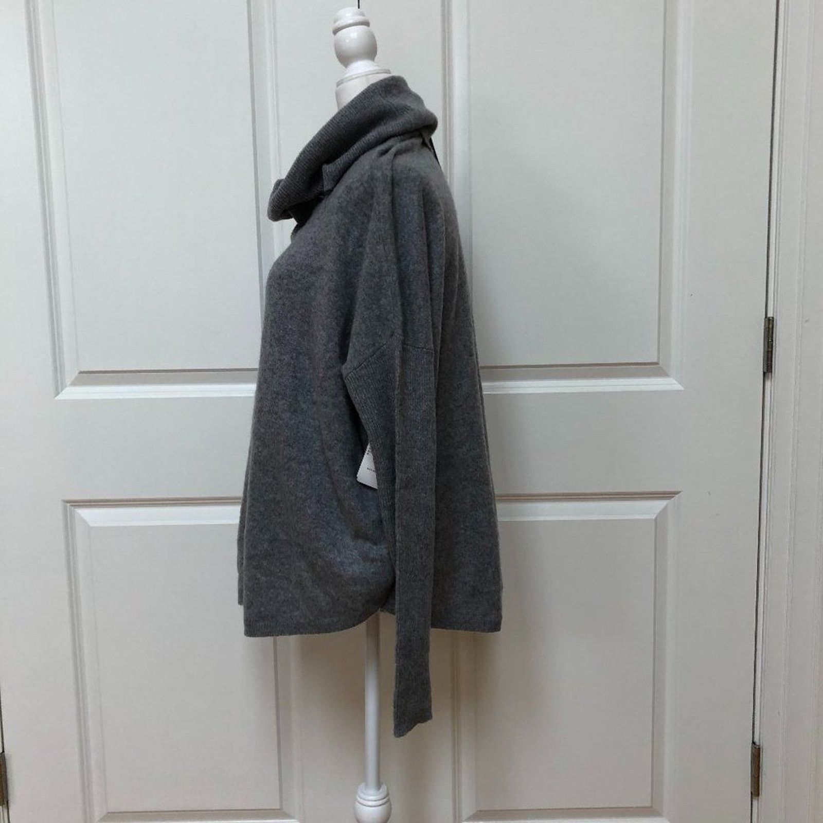 Saks Fifth Avenue Cowlneck Cashmere Sweater from Saks Fifth Avenue Size M / US 6-8 / IT 42-44 - 5 Thumbnail
