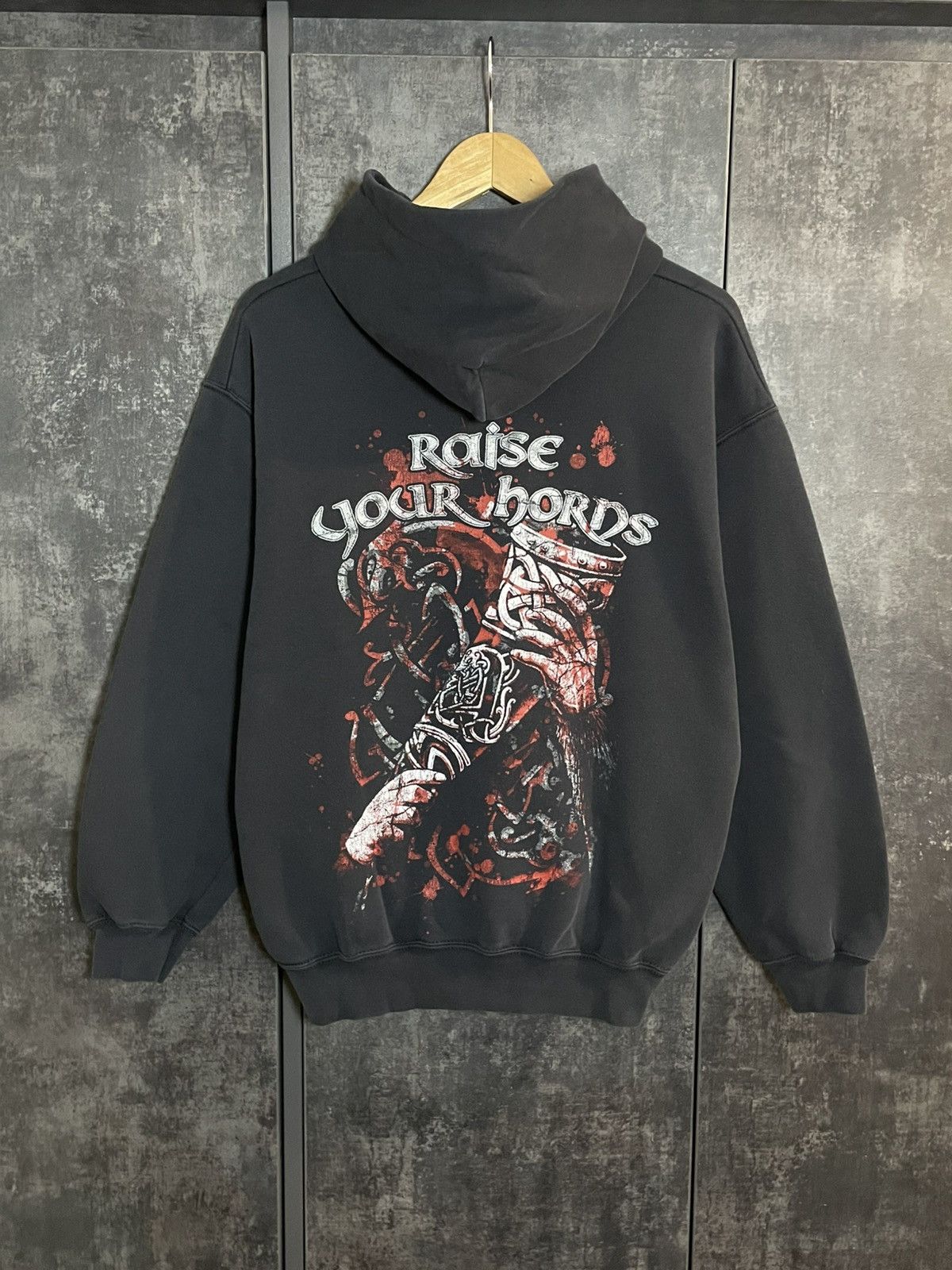 Vintage Vintage Amon Amarth Faded Hoodie Rock Darkthrone Deftones Ys Size US M / EU 48-50 / 2 - 2 Thumbnail