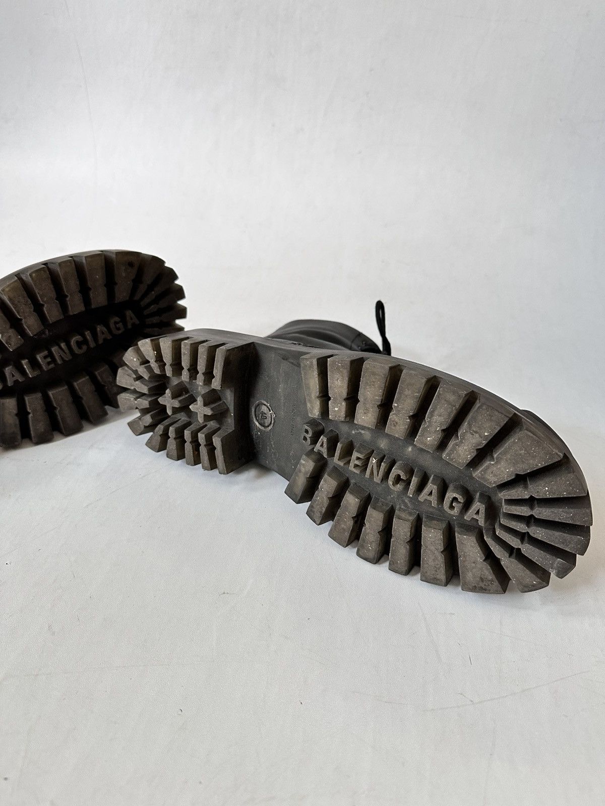 Balenciaga Balenciaga strike boots clear outsole Size US 7.5 / EU 40-41 - 8 Thumbnail
