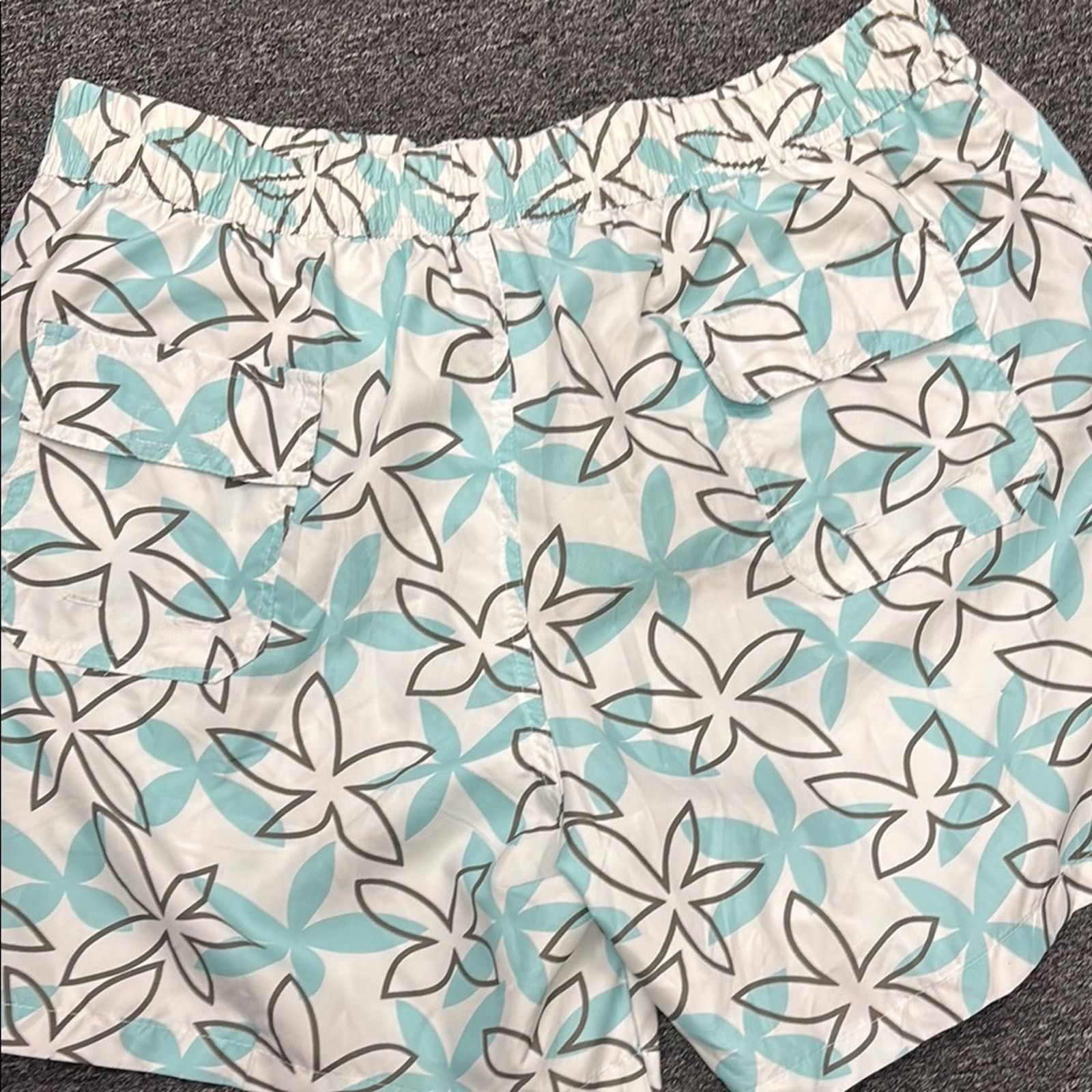 Other NWT Kiwi Women's Floral Athletic Shorts White Light Blue XXL Size US 44 / EU 60 - 4 Thumbnail