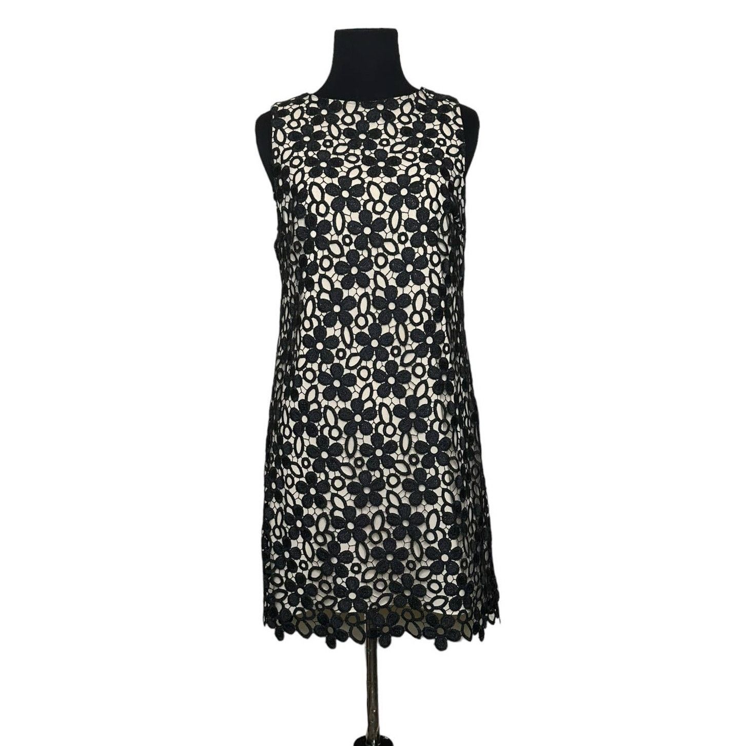 Alice + Olivia Alice + Olivia Clyde floral lace sheath mini dress size 4 Size S / US 4 / IT 40 - 1 Thumbnail