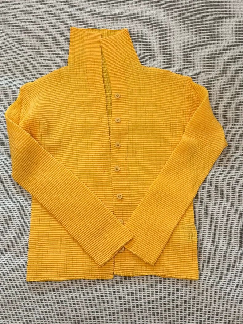 Issey Miyake issey miyake A turtleneck and ginger yellow cardigan 2505-N Size US S / EU 44-46 / 1 - 1 Thumbnail
