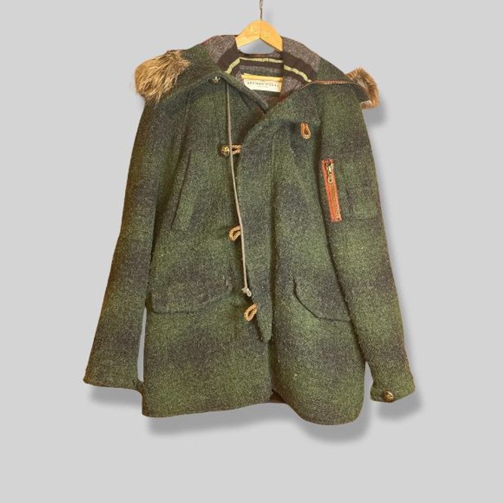The Unbranded Brand Artisan de Luxe Toggle Coat Faux Fur Hood Green M Size US M / EU 48-50 / 2 - 1 Thumbnail