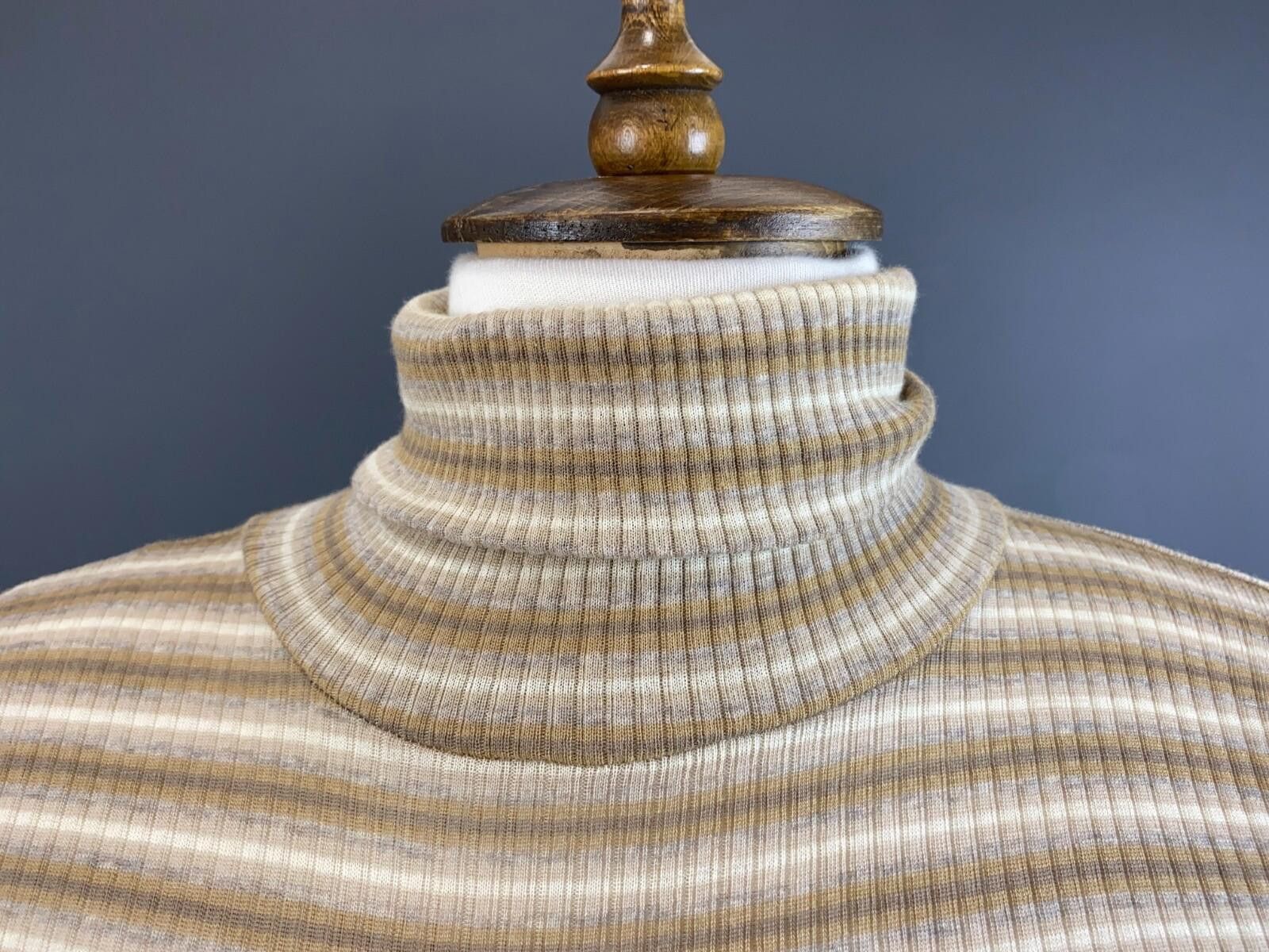 Sonia Rykiel Sonia Rykiel Beige Striped Turtle Neck Knit Sweater Size S Size S / US 4 / IT 40 - 4 Thumbnail