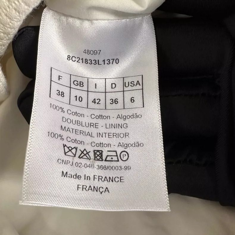 Dior Dior Beige double-breasted one-shoulder dress 2504-Nextarro Size XS / US 0-2 / IT 36-38 - 4 Thumbnail