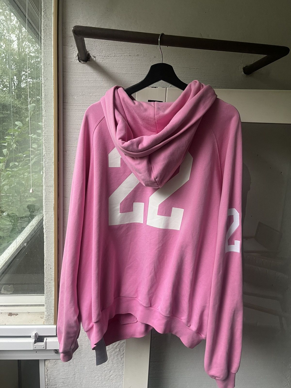 Balenciaga Balenciaga pink polo Size US L / EU 52-54 / 3 - 2 Thumbnail