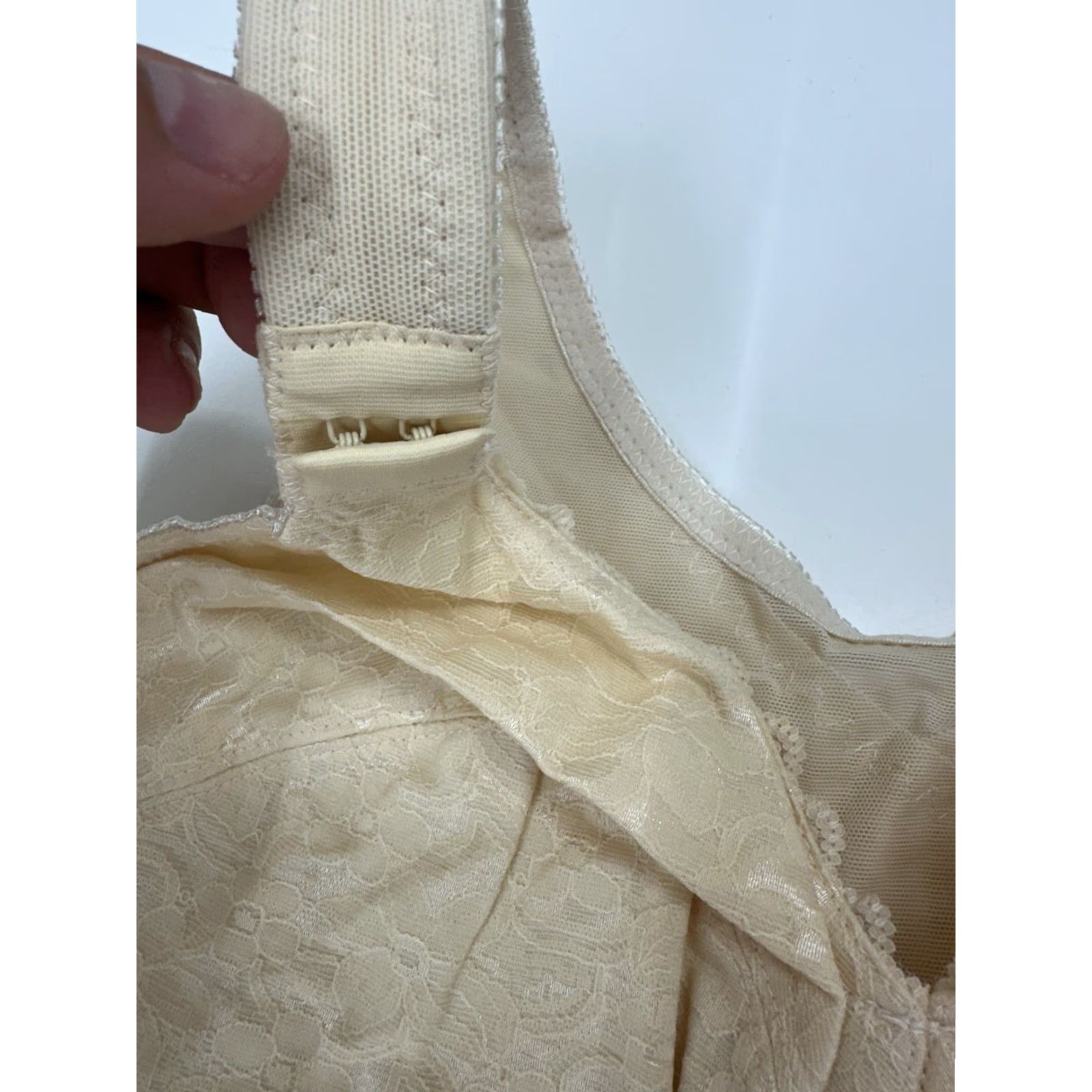 Vintage Plusform Instant Shaping Bra 42D Full Figure No Wire Beige Front Closure NWTs Bra Women 42D Beige Front Clasp Size ONE SIZE - 3 Thumbnail